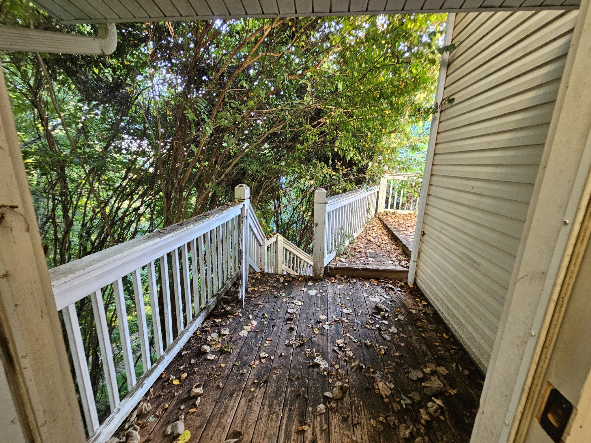 180 Happy Hollow Rd
