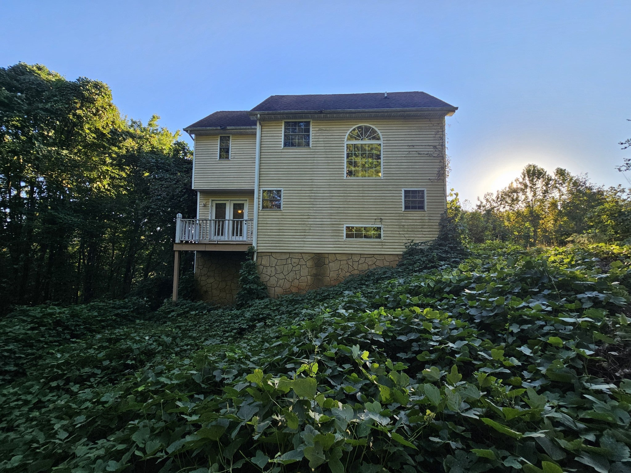 180 Happy Hollow Rd