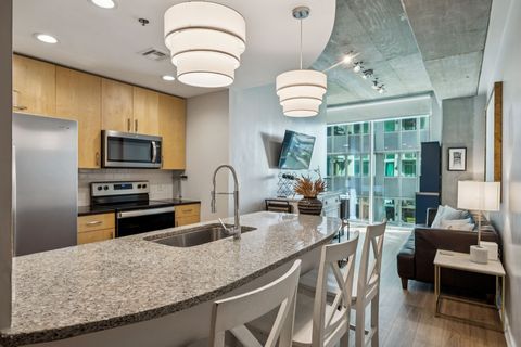 415 Church St 2409 Nashville TN 37219