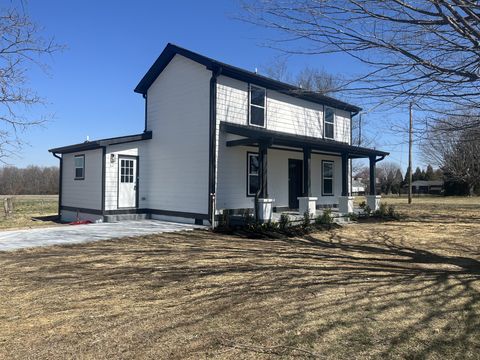2465 Hwy 52E Portland TN 37148