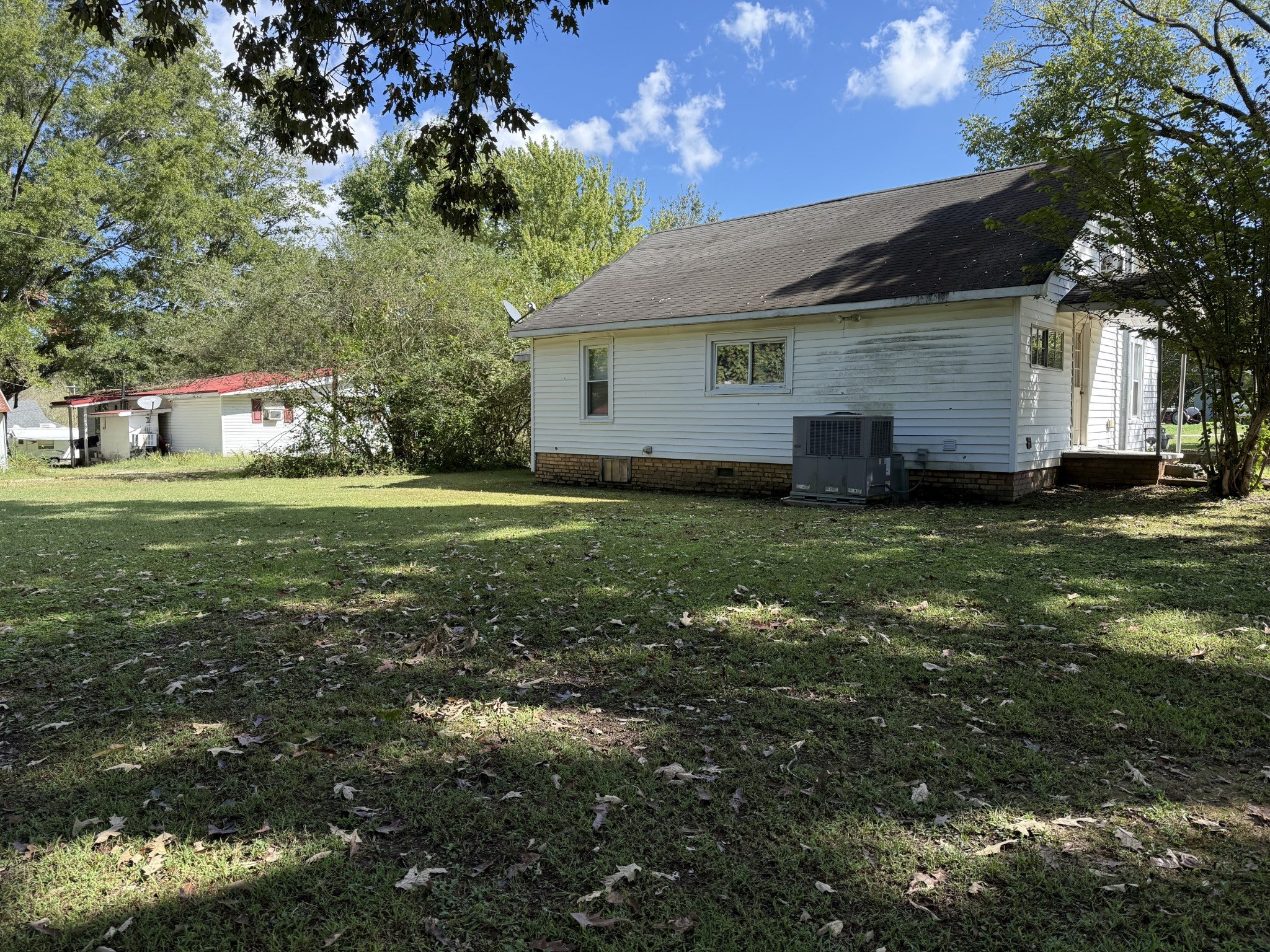 21625 Seminary St