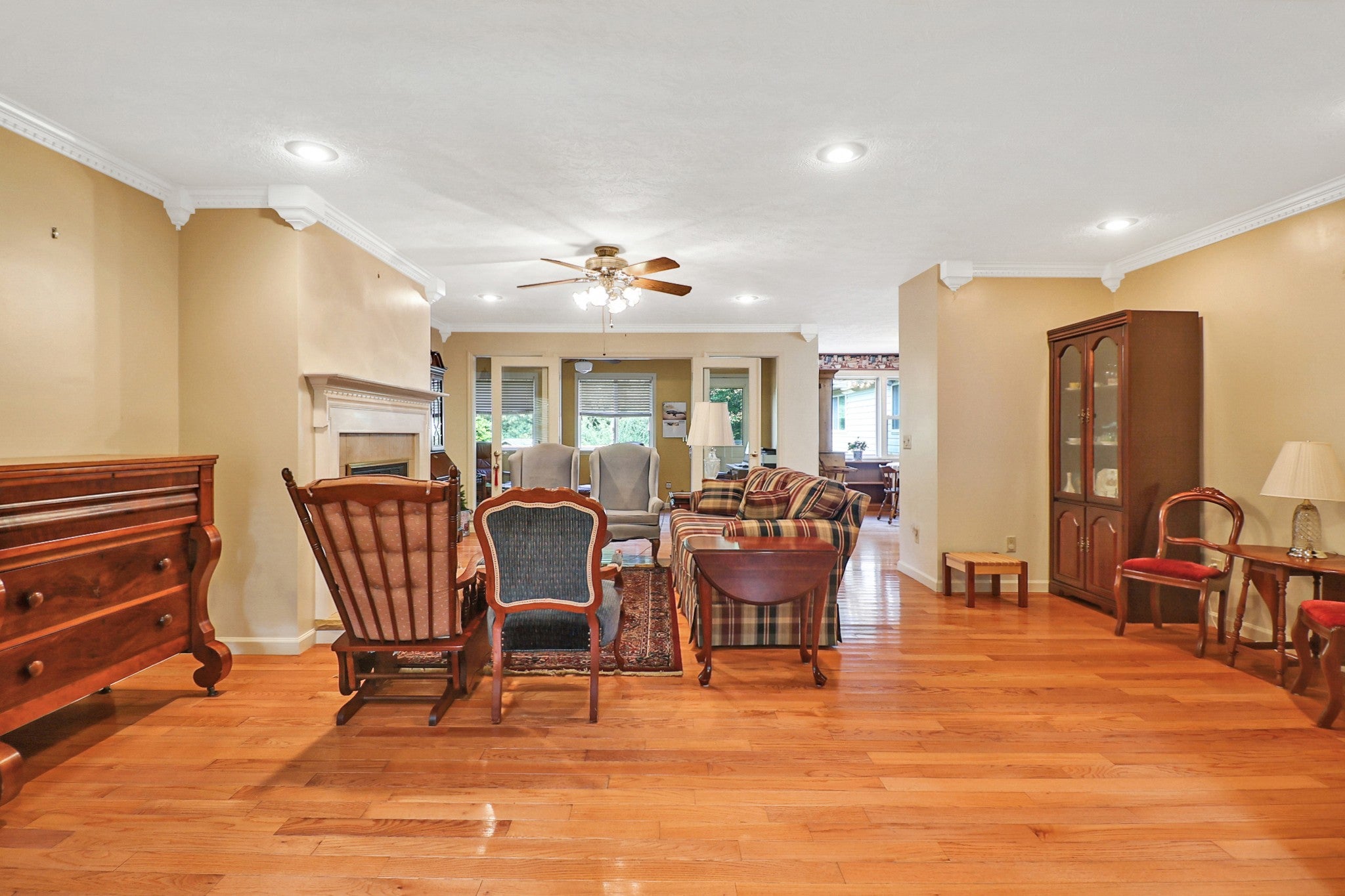 361 Creekway Dr