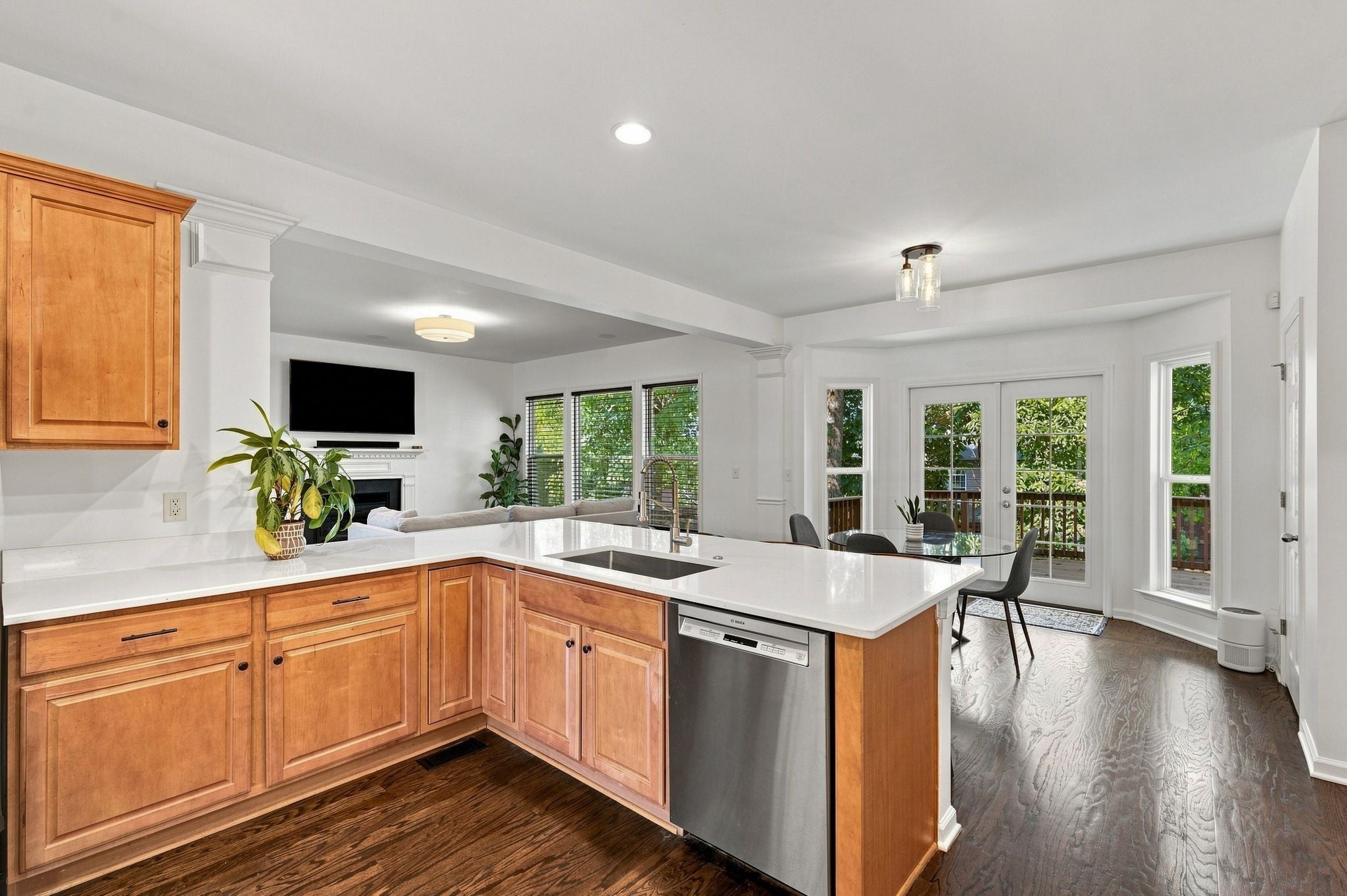 3208 Woodspring Ct