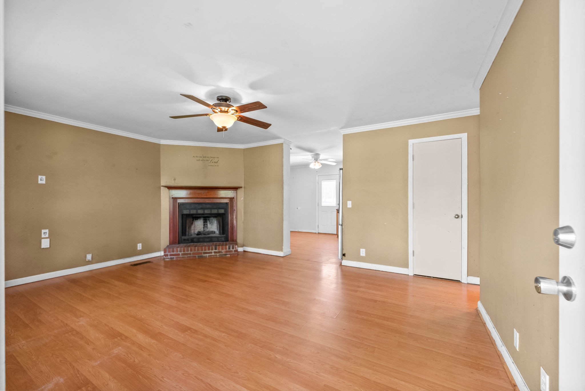 3039 Highway 49 E