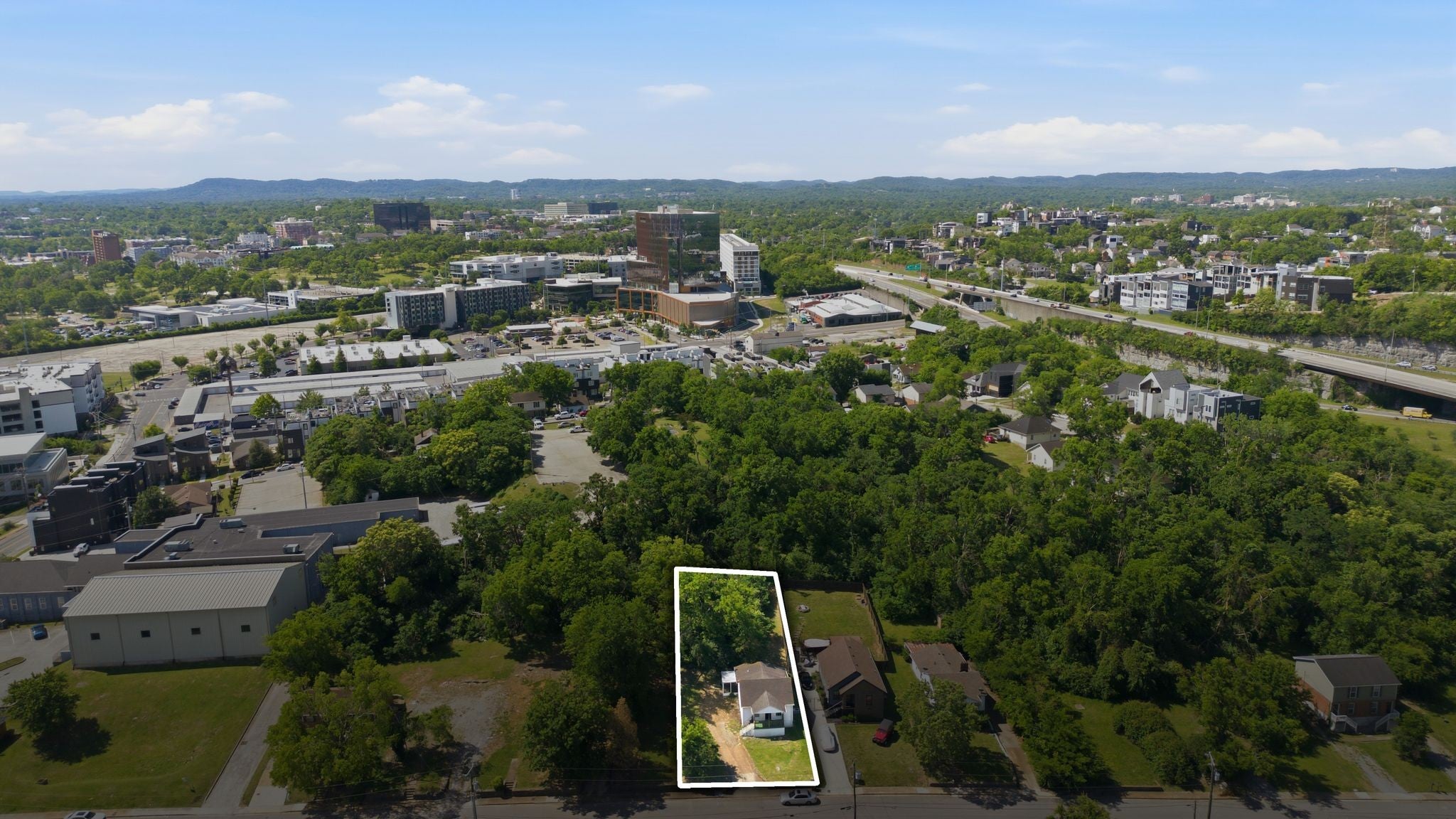 listing at 2821 Georgia Ave, Nashville