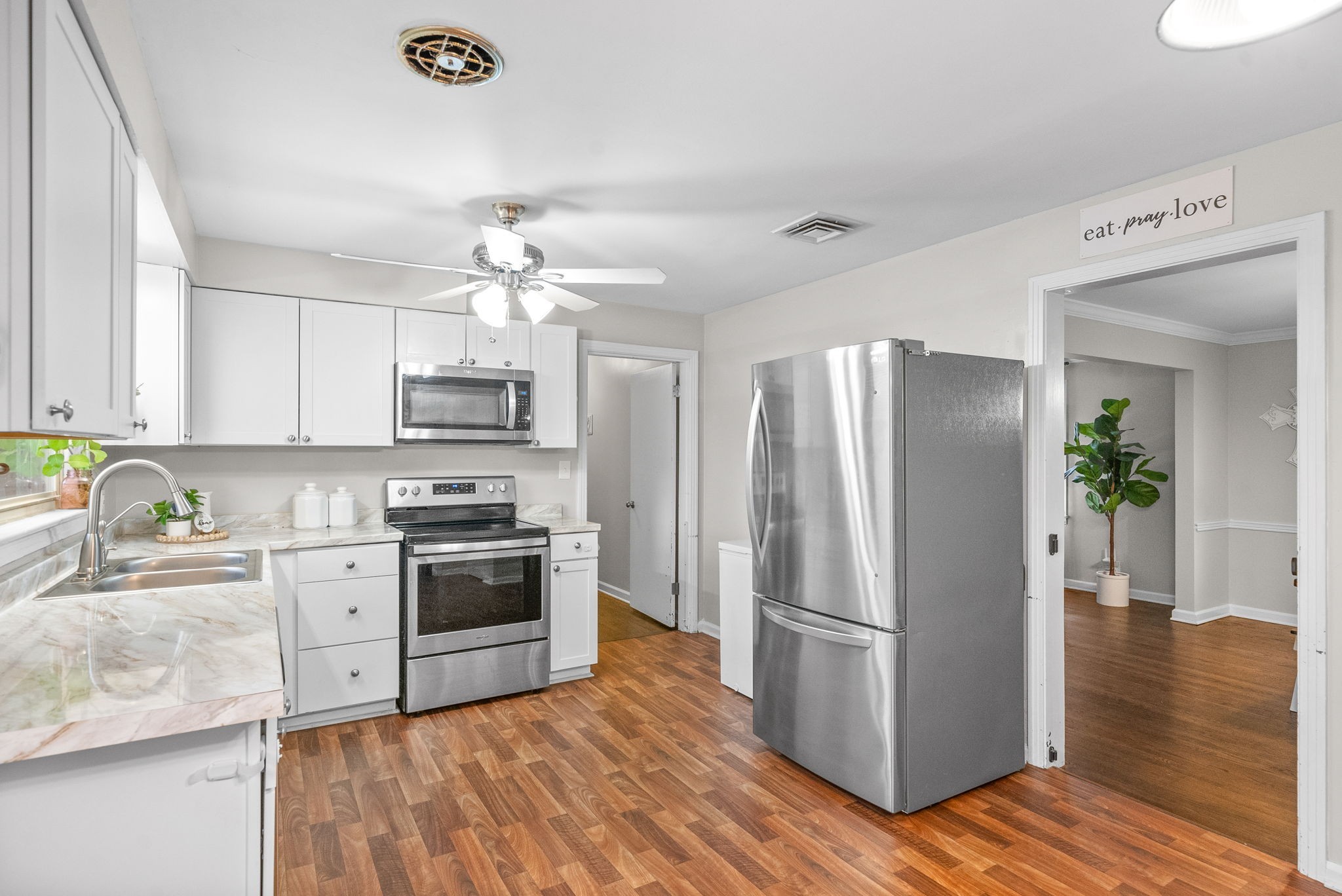 Clarksville, Tennessee 37043, United States, 4 Bedrooms Bedrooms, ,2 BathroomsBathrooms,Residential,Active,156962