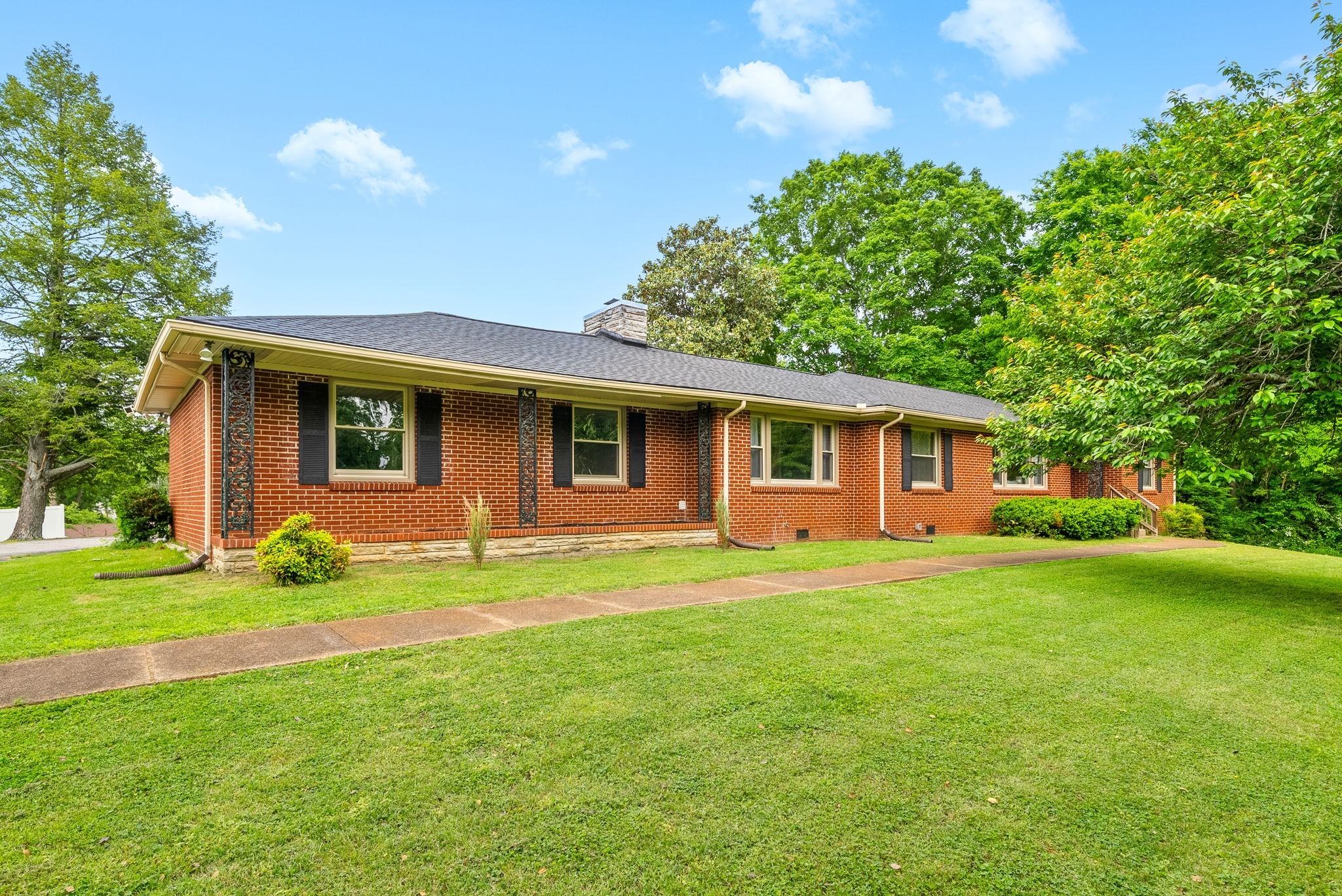 Clarksville, Tennessee 37043, United States, 4 Bedrooms Bedrooms, ,2 BathroomsBathrooms,Residential,Active,156962