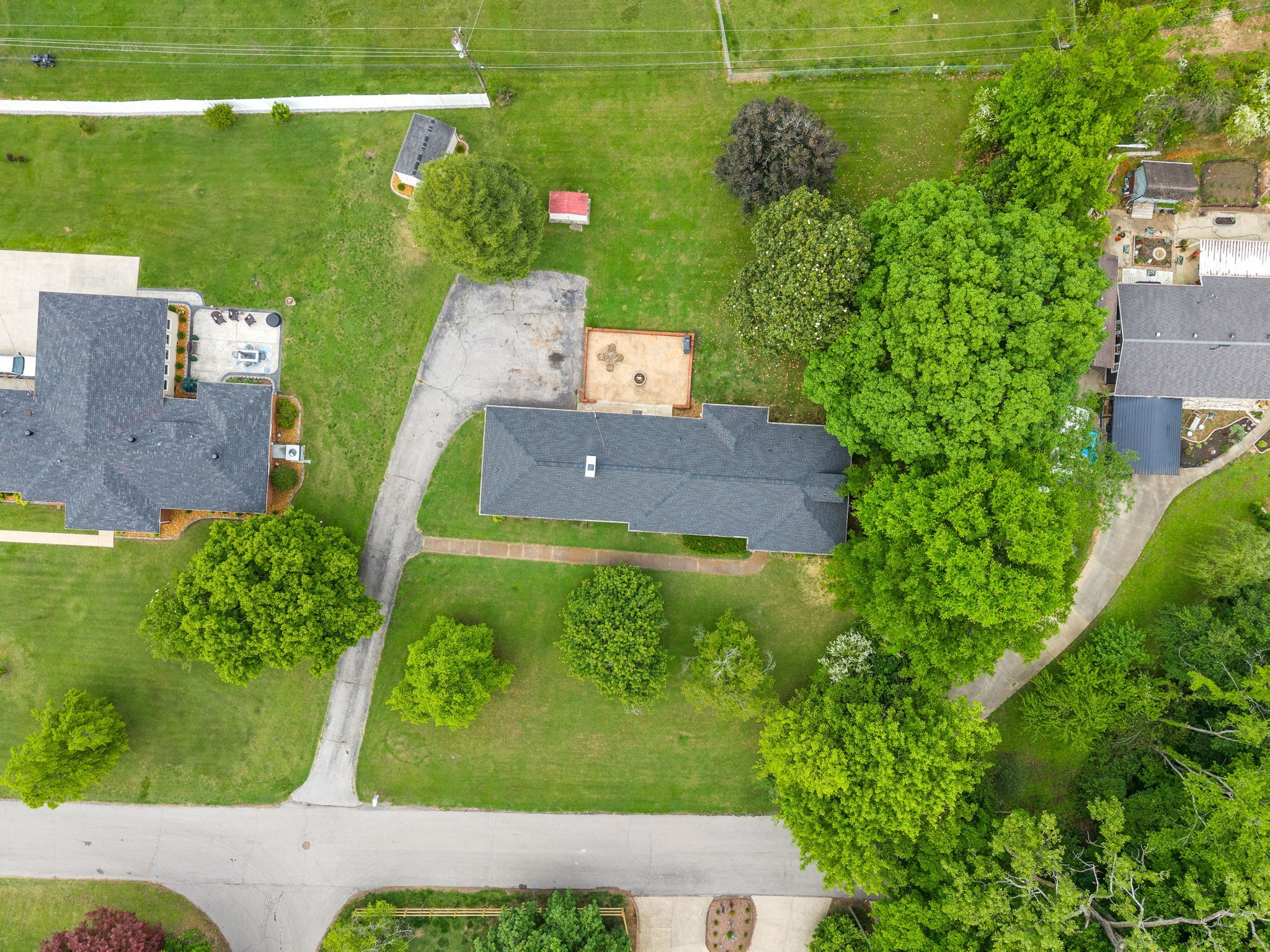 Clarksville, Tennessee 37043, United States, 4 Bedrooms Bedrooms, ,2 BathroomsBathrooms,Residential,Active,156962