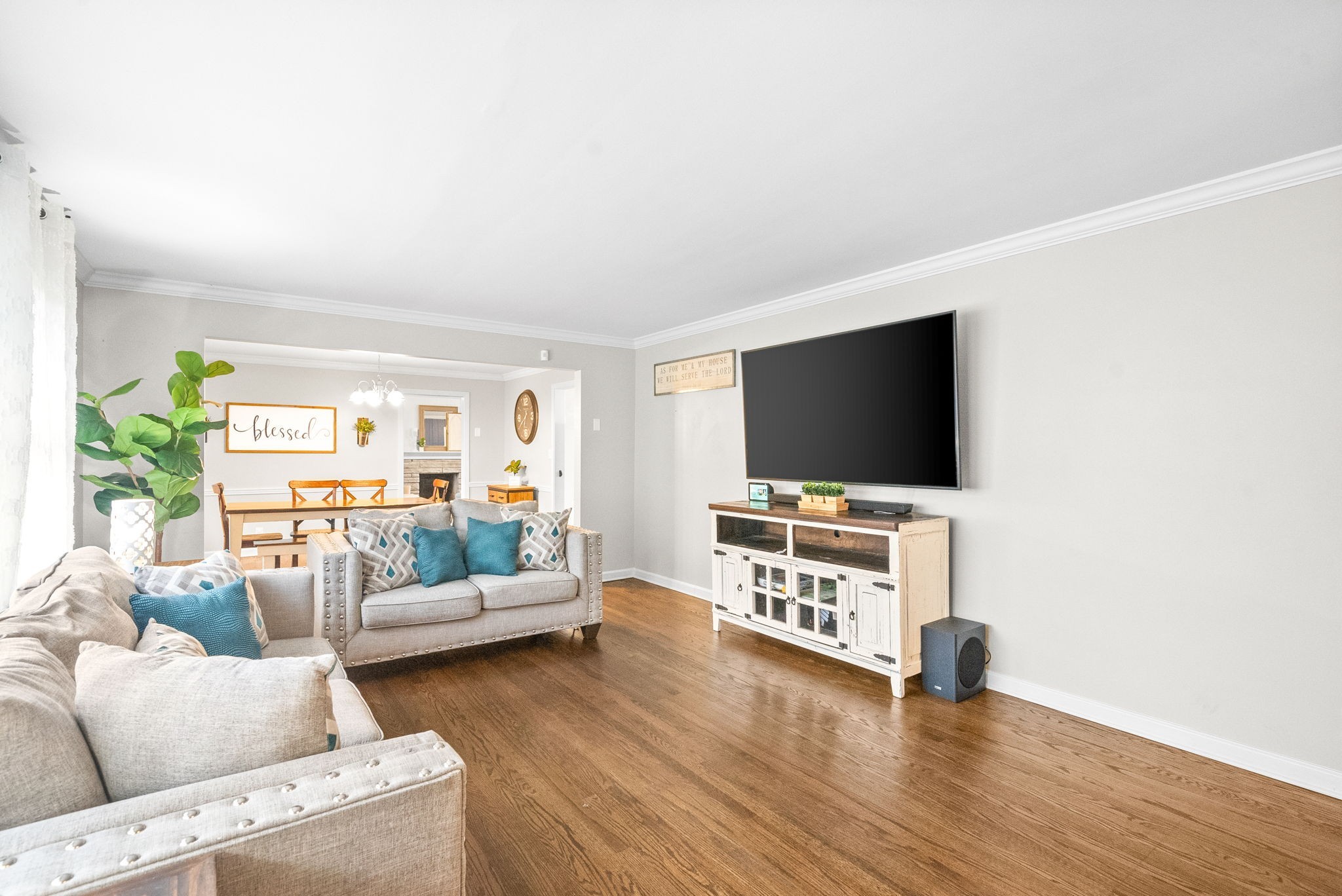 Clarksville, Tennessee 37043, United States, 4 Bedrooms Bedrooms, ,2 BathroomsBathrooms,Residential,Active,156962