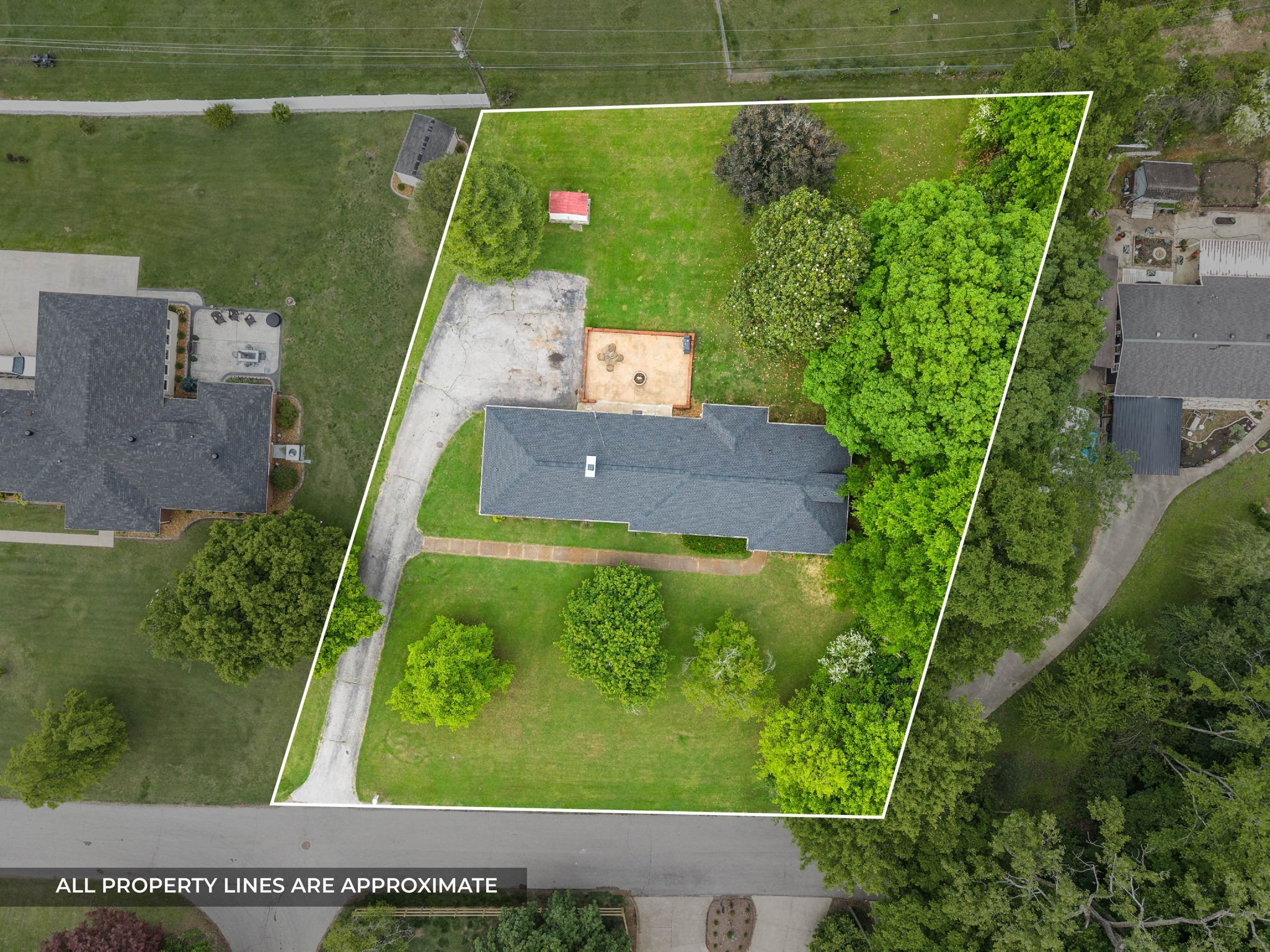 Clarksville, Tennessee 37043, United States, 4 Bedrooms Bedrooms, ,2 BathroomsBathrooms,Residential,Active,156962