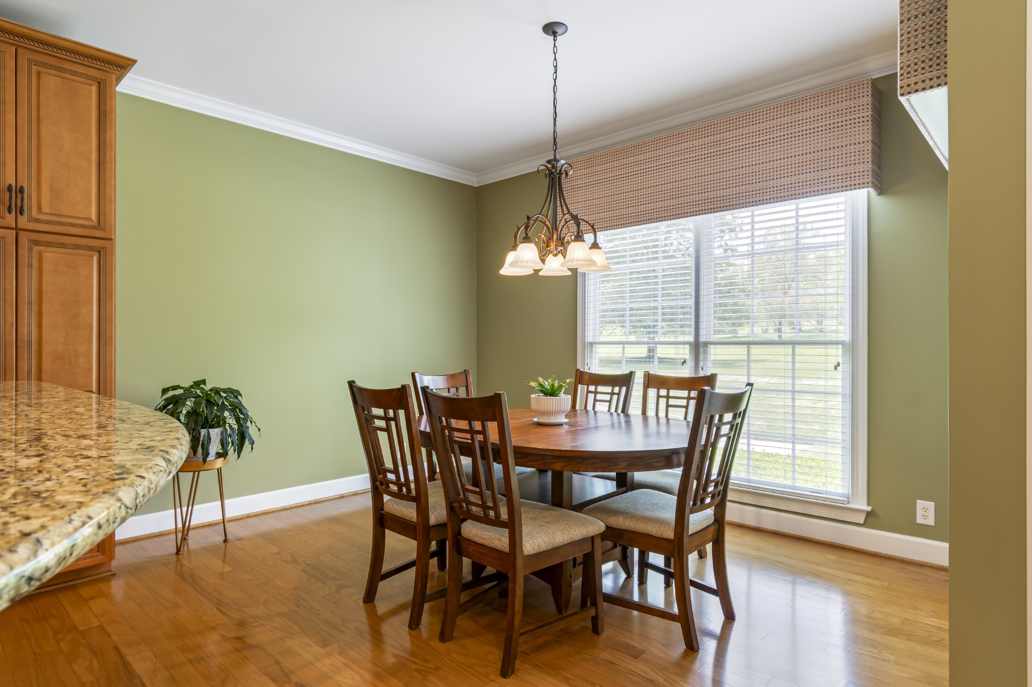 Brentwood, Tennessee 37027, United States, 5 Bedrooms Bedrooms, ,6 BathroomsBathrooms,Residential,Coming Soon,140352