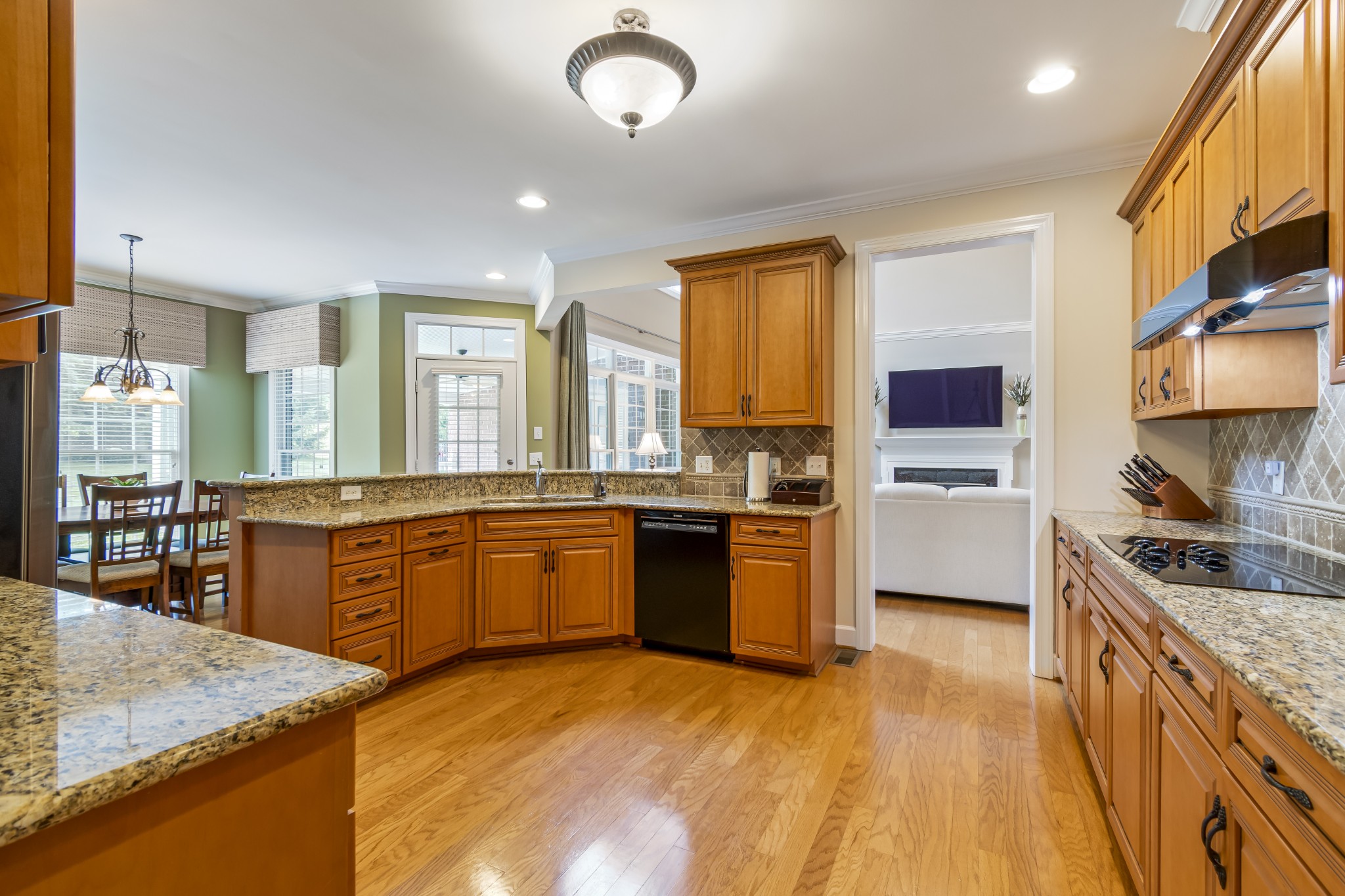 Brentwood, Tennessee 37027, United States, 5 Bedrooms Bedrooms, ,6 BathroomsBathrooms,Residential,Coming Soon,140352