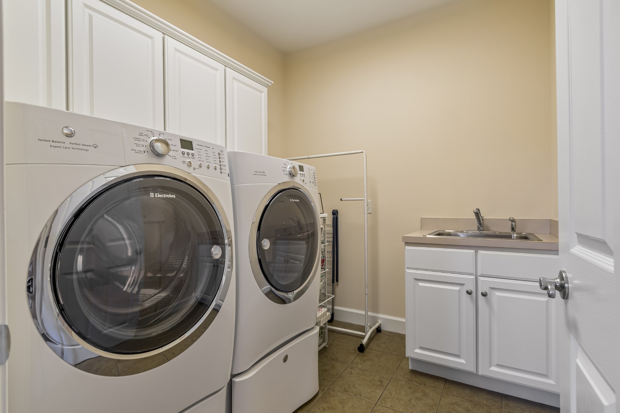 Brentwood, Tennessee 37027, United States, 5 Bedrooms Bedrooms, ,6 BathroomsBathrooms,Residential,Coming Soon,140352