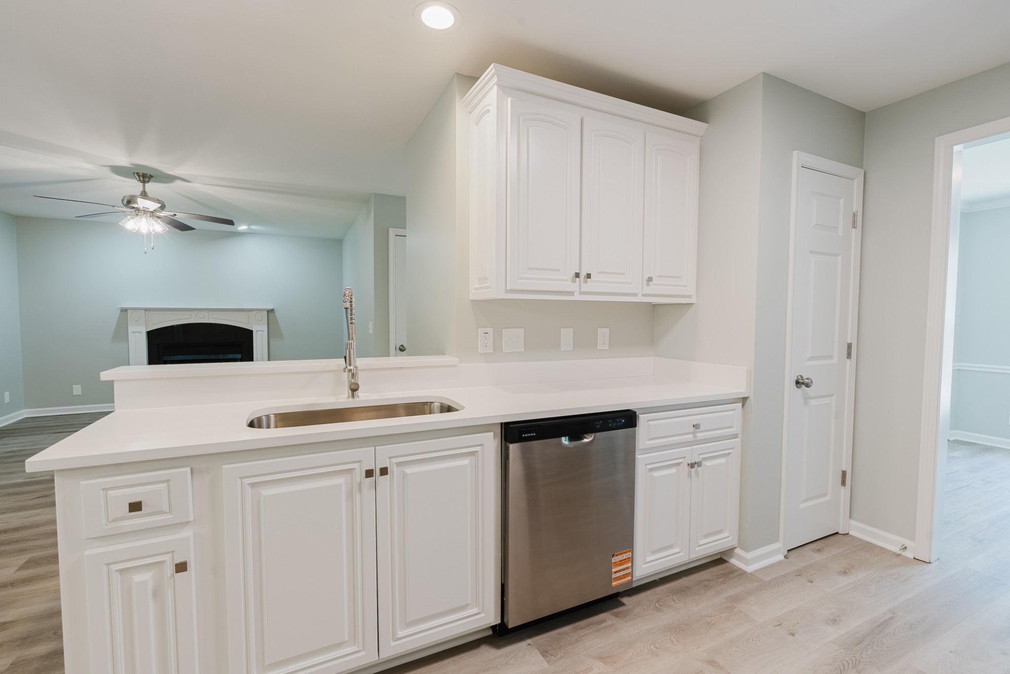 3120 Holly Pt