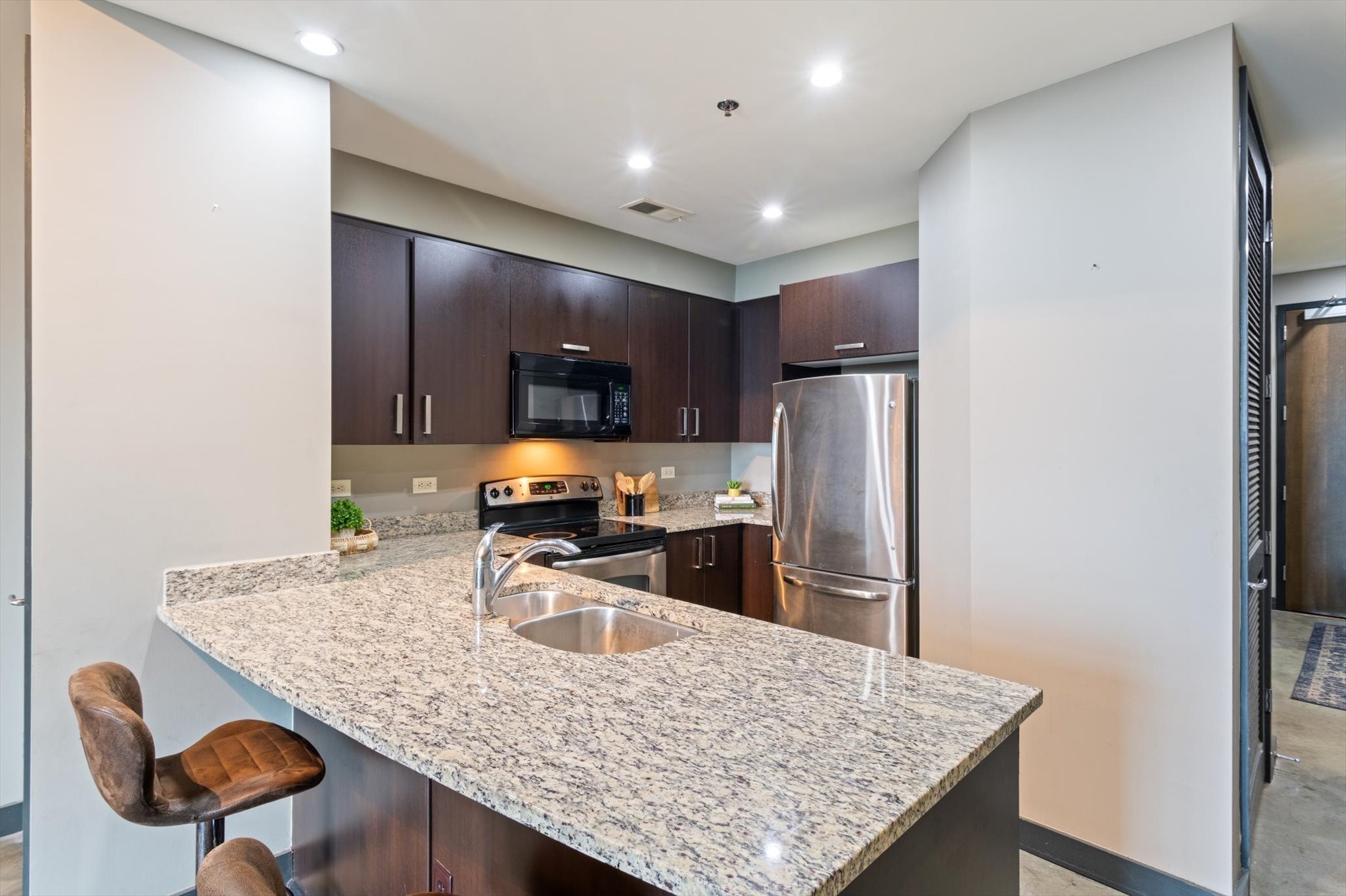 1510 Demonbreun St 706