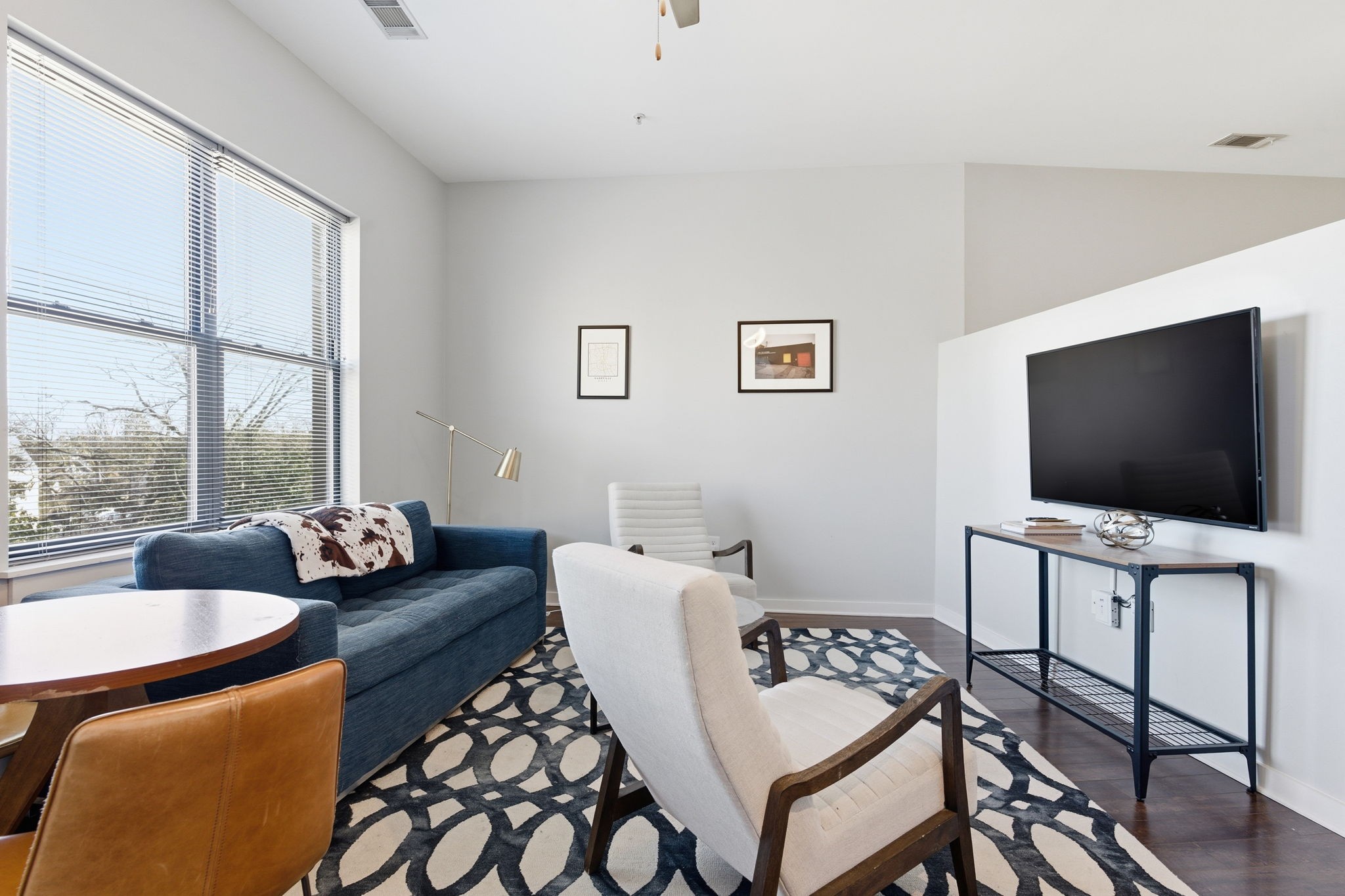 1700 Belcourt Ave 303