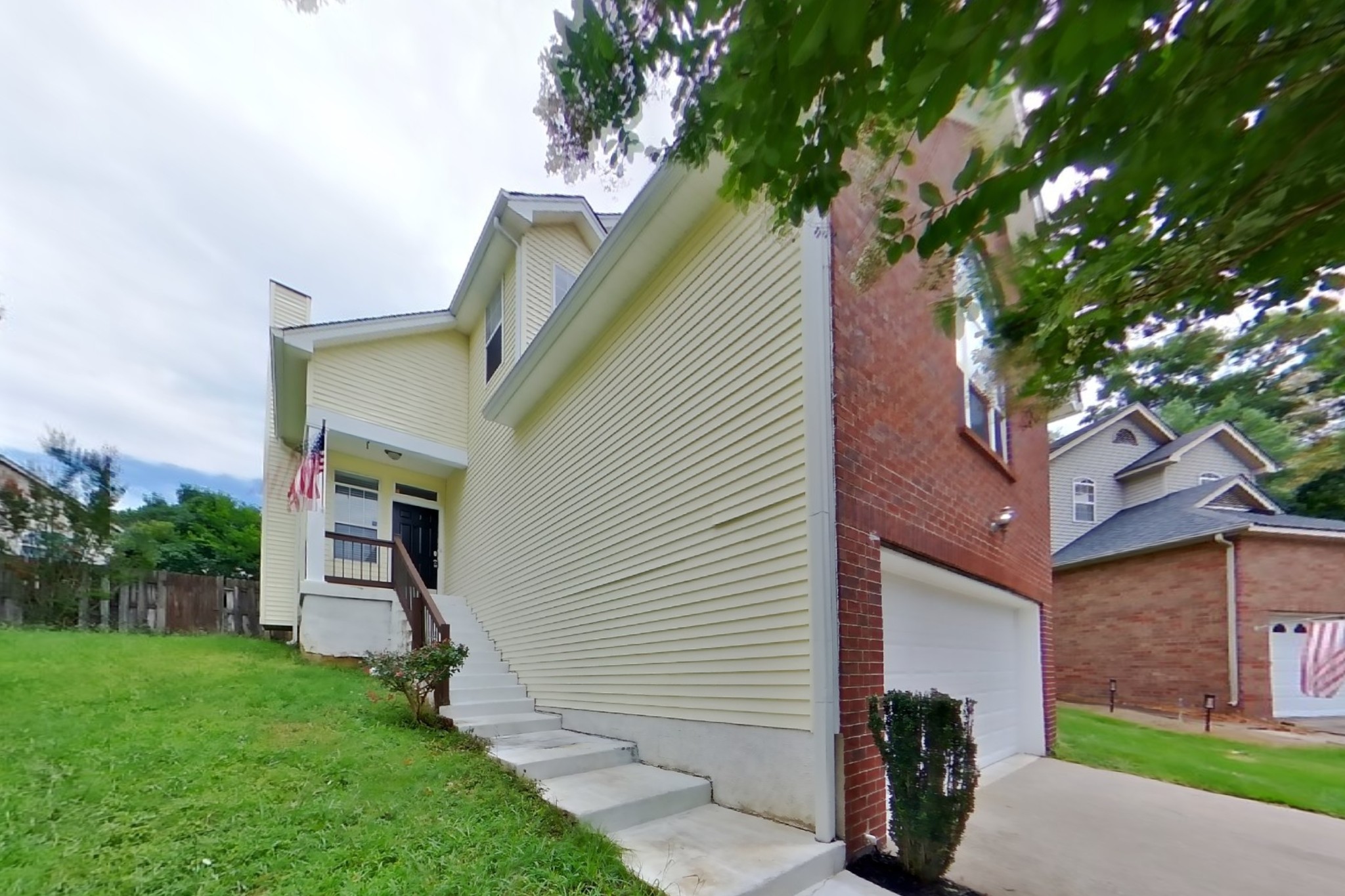 Photo 1 of 21 — 5713 Briarwick Ct, Hermitage, TN 37076