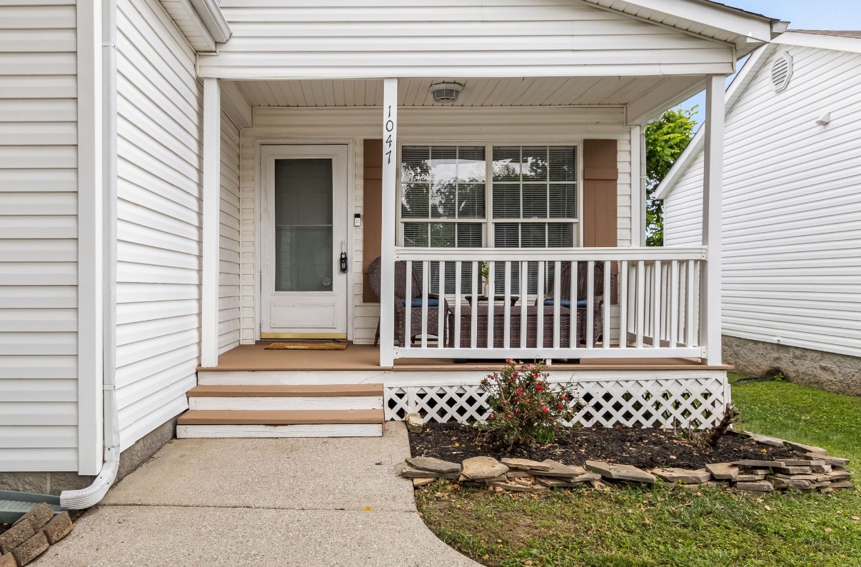 1047 Brittany Park Dr