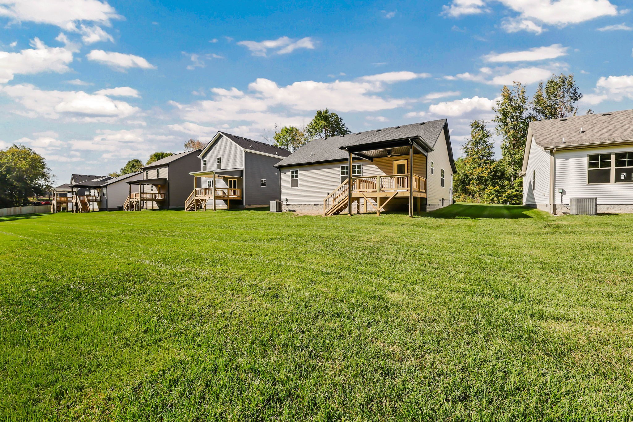 Clarksville, Tennessee 37042, United States, 3 Bedrooms Bedrooms, ,2 BathroomsBathrooms,Residential,Active,173964