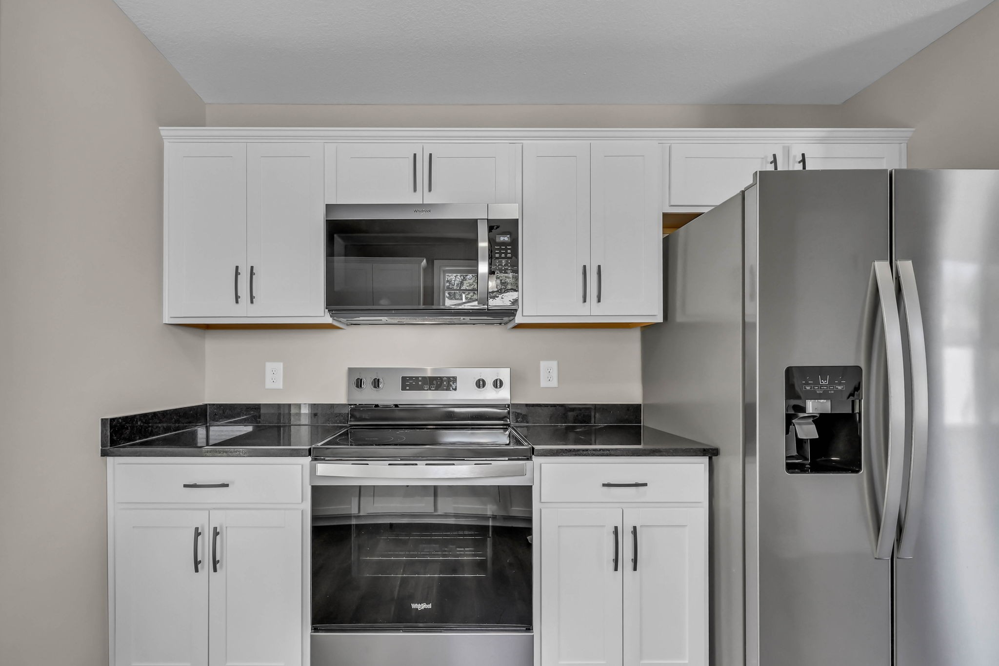 Clarksville, Tennessee 37042, United States, 3 Bedrooms Bedrooms, ,2 BathroomsBathrooms,Residential,Active,173964