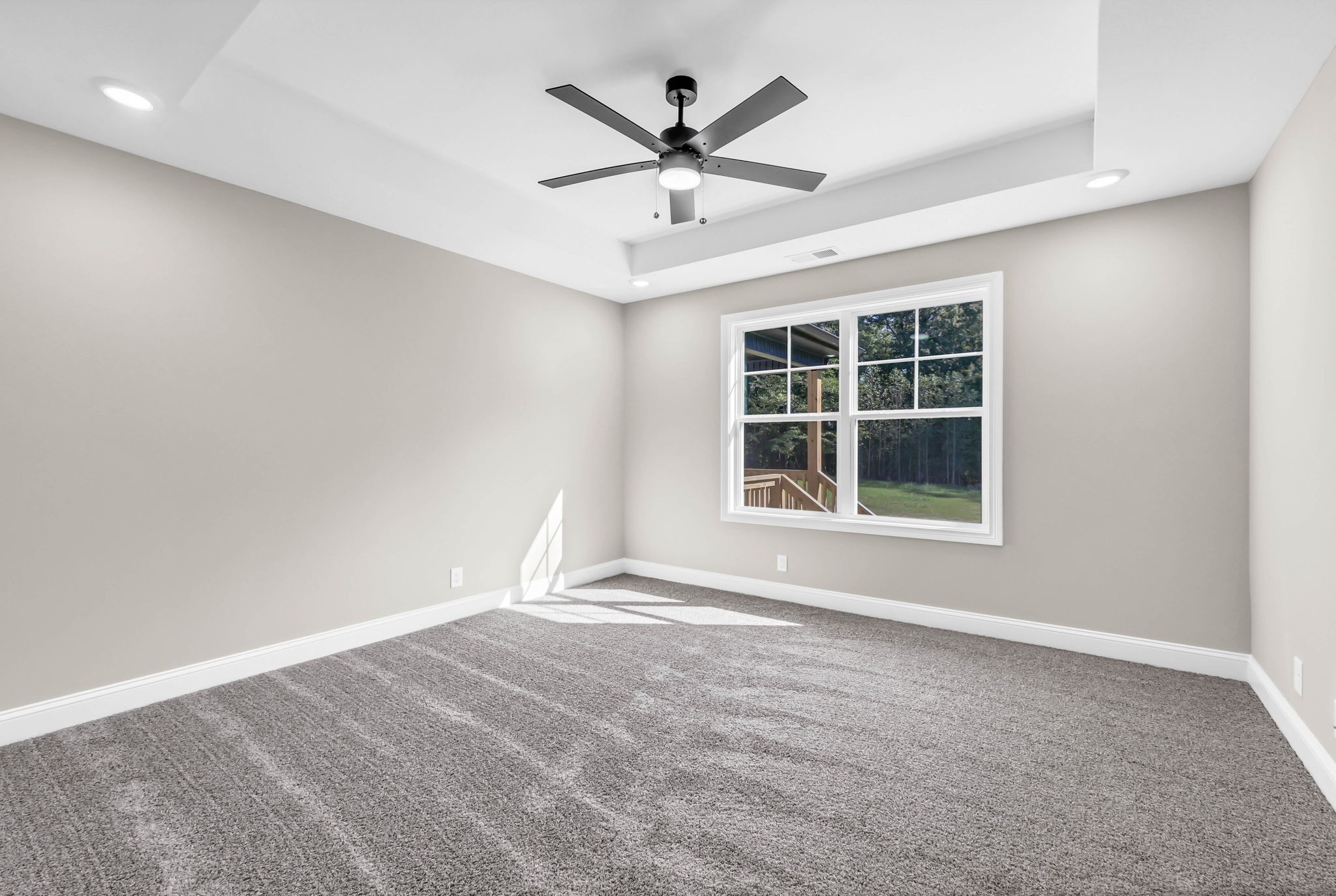 Clarksville, Tennessee 37042, United States, 3 Bedrooms Bedrooms, ,2 BathroomsBathrooms,Residential,Active,173964