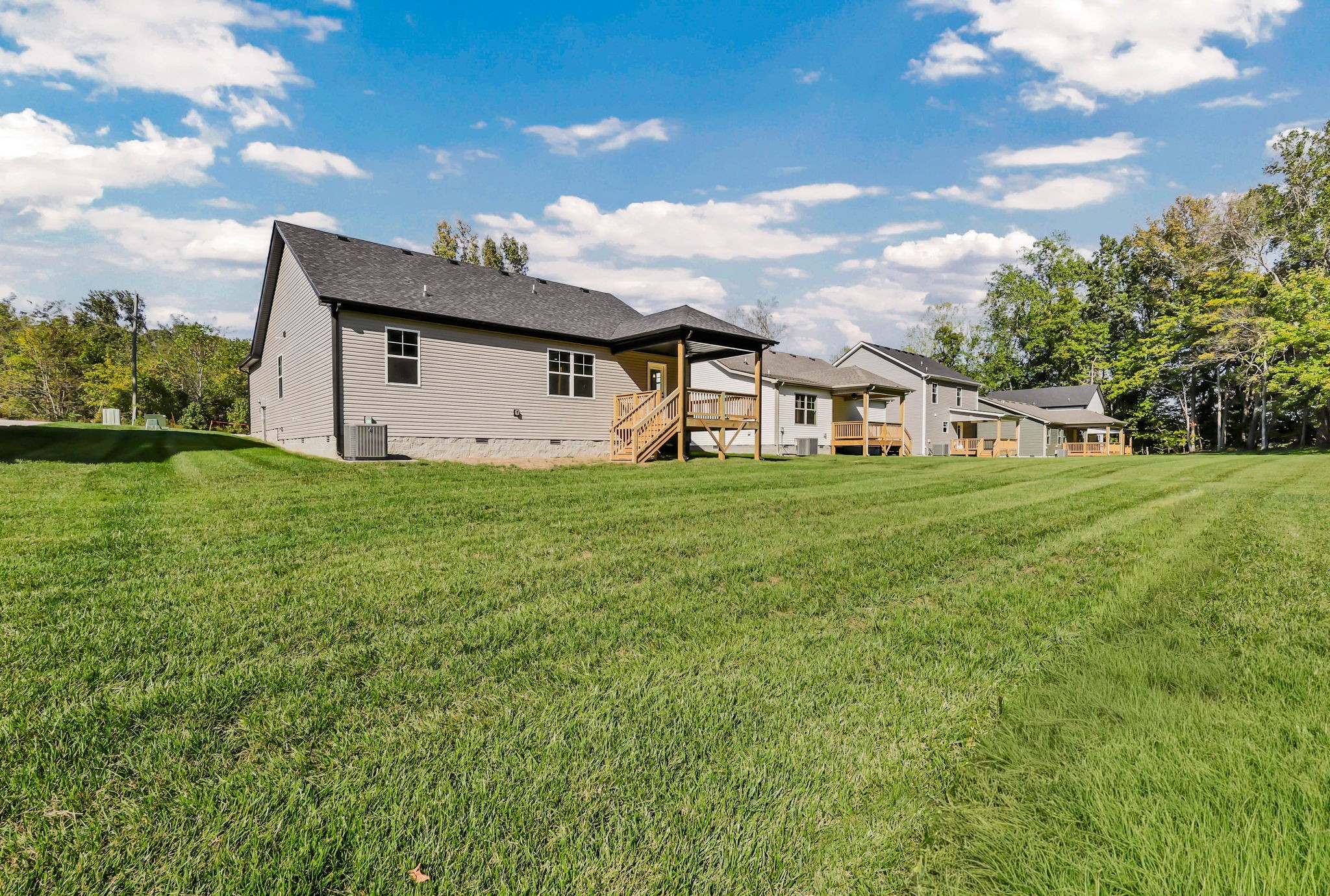 Clarksville, Tennessee 37042, United States, 3 Bedrooms Bedrooms, ,2 BathroomsBathrooms,Residential,Active,173964