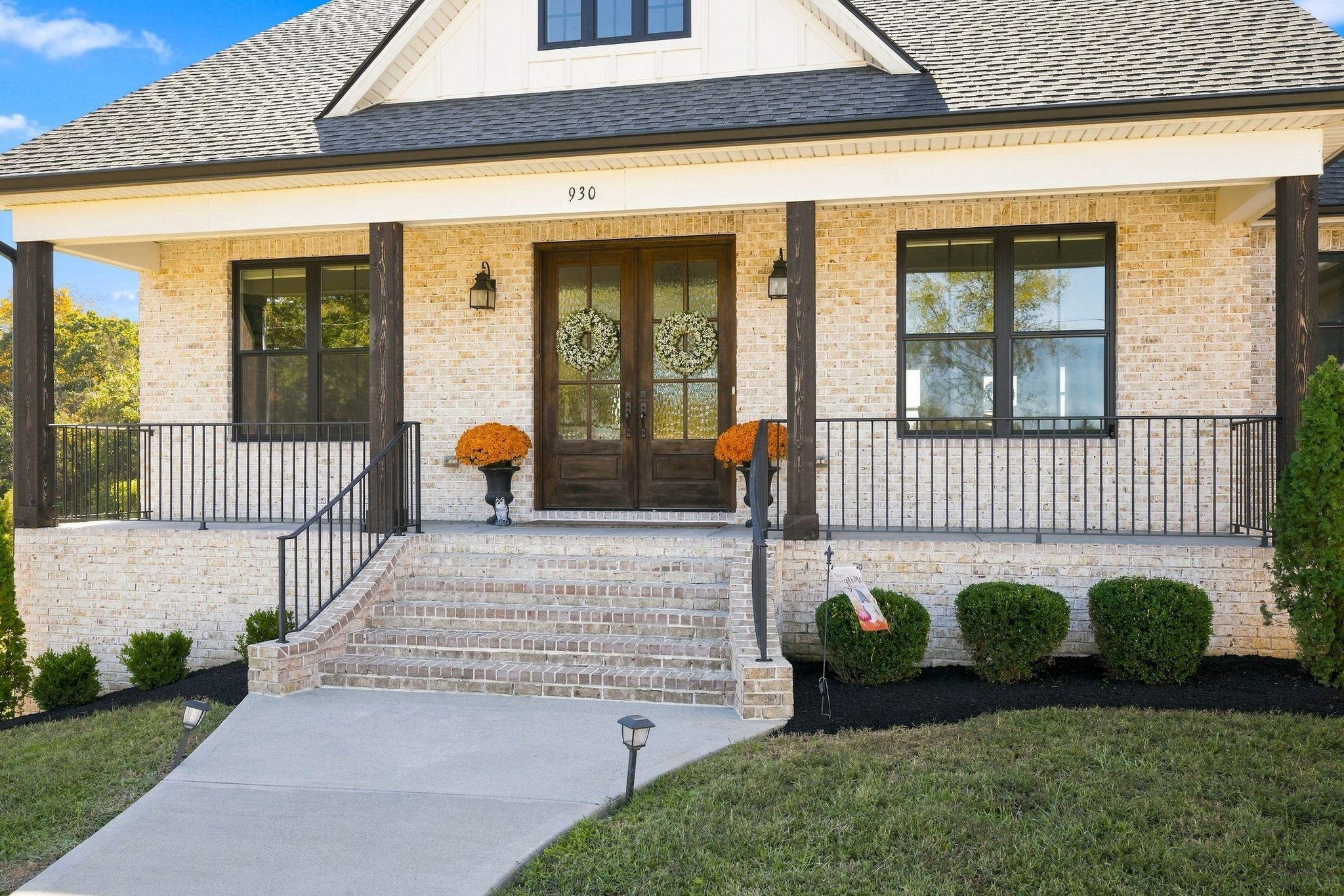 930 Steele Rd