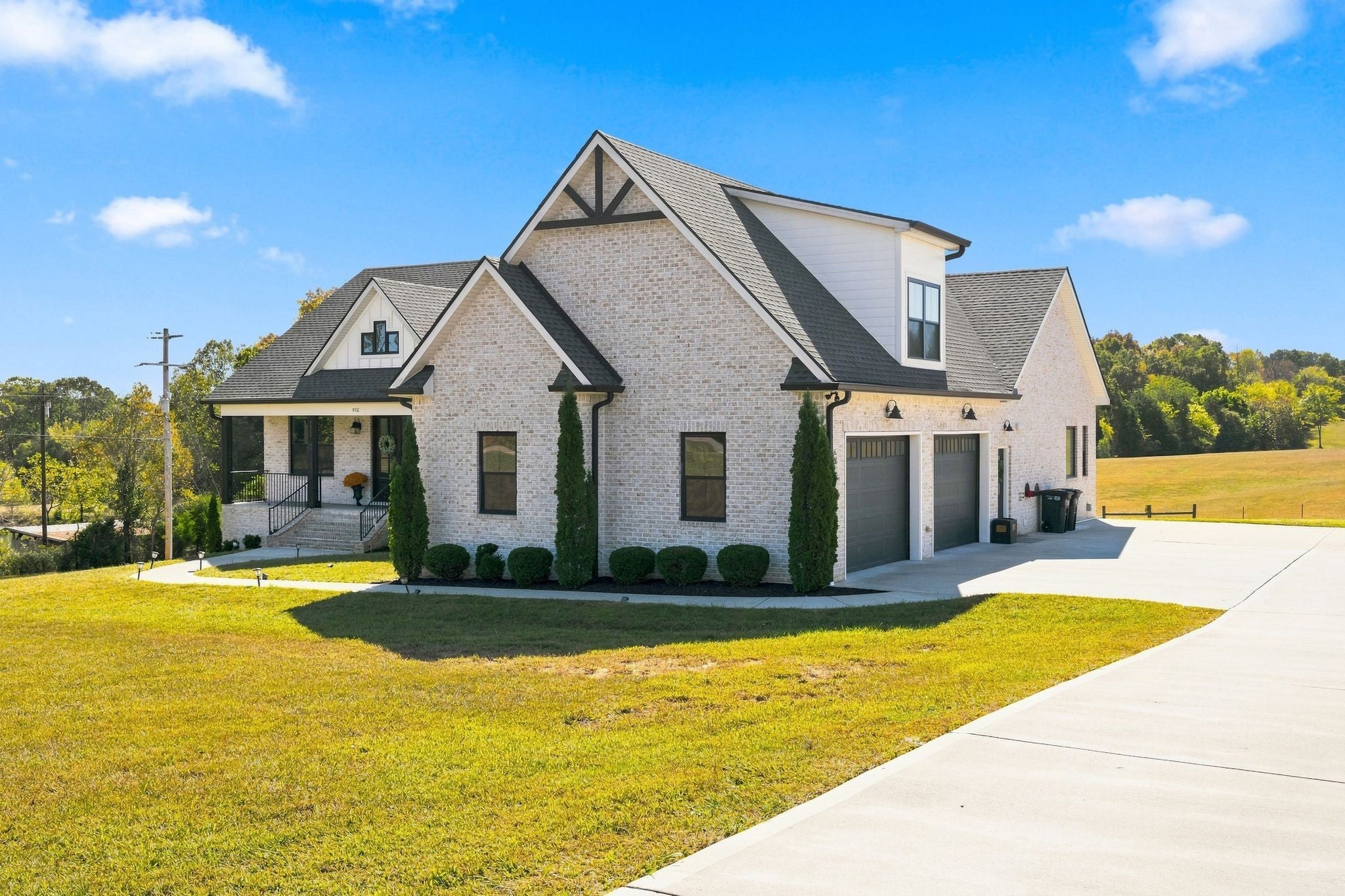 930 Steele Rd
