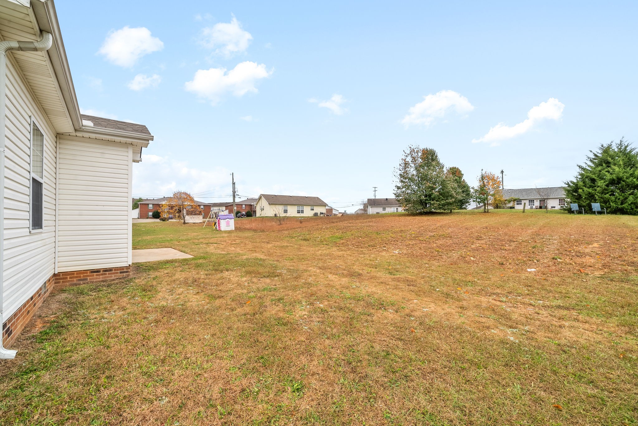 Clarksville, Tennessee 37042, United States, 3 Bedrooms Bedrooms, ,2 BathroomsBathrooms,Residential,Active,34688