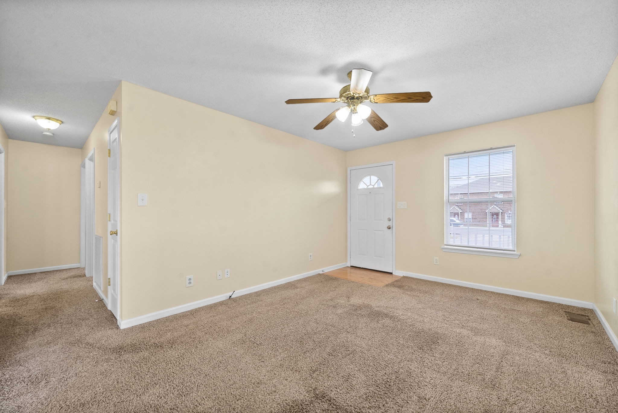 Clarksville, Tennessee 37042, United States, 3 Bedrooms Bedrooms, ,2 BathroomsBathrooms,Residential,Active,34688