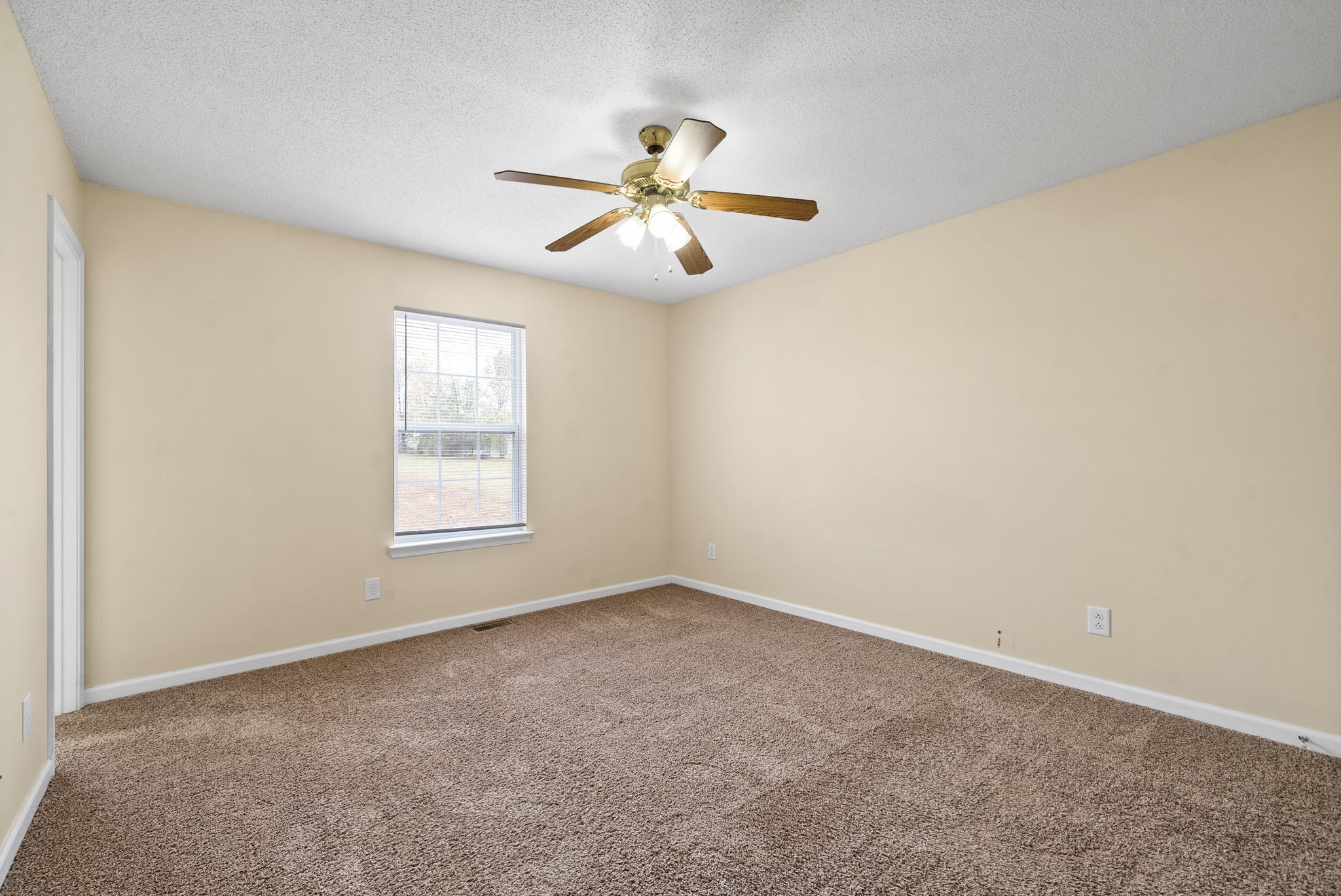Clarksville, Tennessee 37042, United States, 3 Bedrooms Bedrooms, ,2 BathroomsBathrooms,Residential,Active,34688