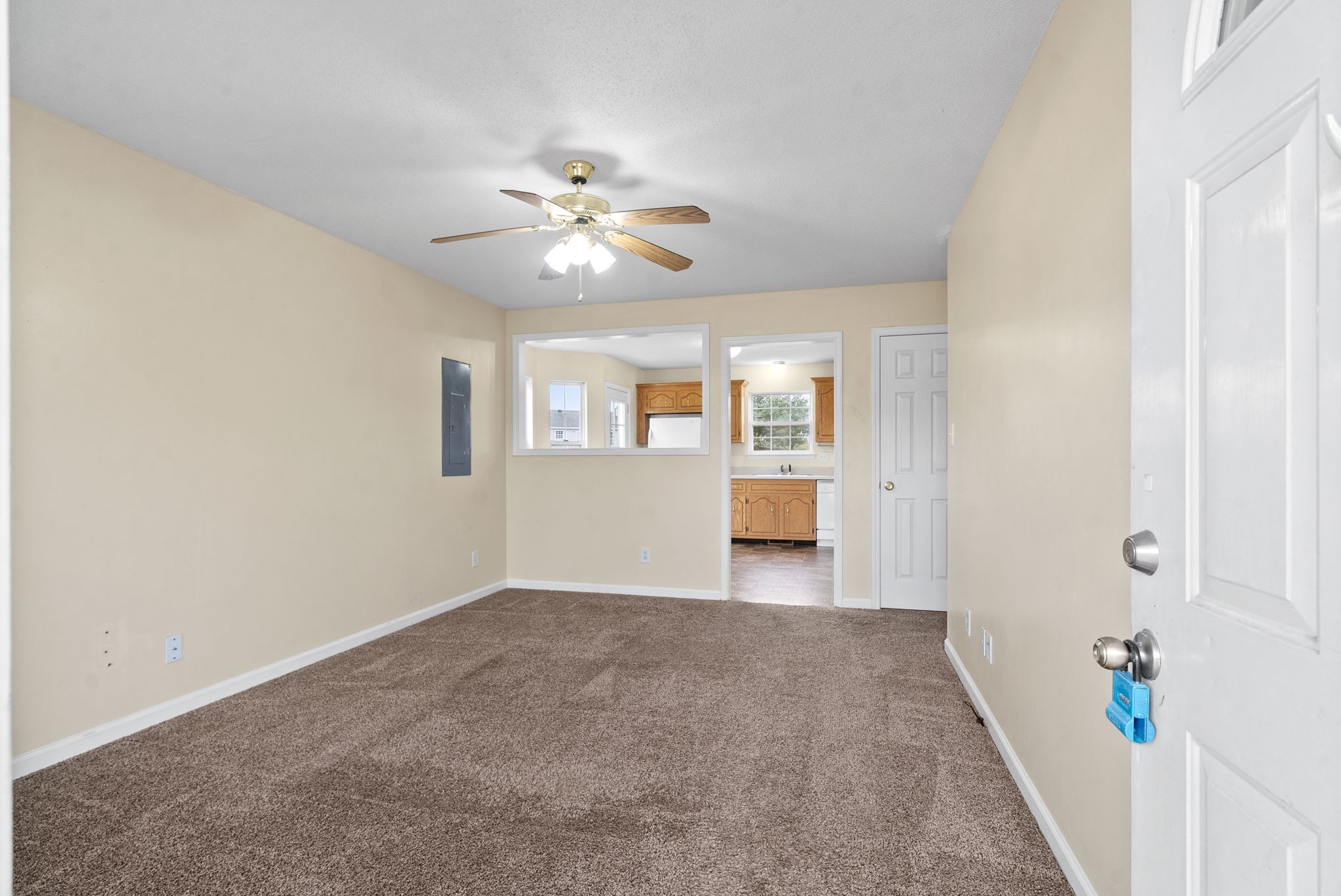 Clarksville, Tennessee 37042, United States, 3 Bedrooms Bedrooms, ,2 BathroomsBathrooms,Residential,Active,34688