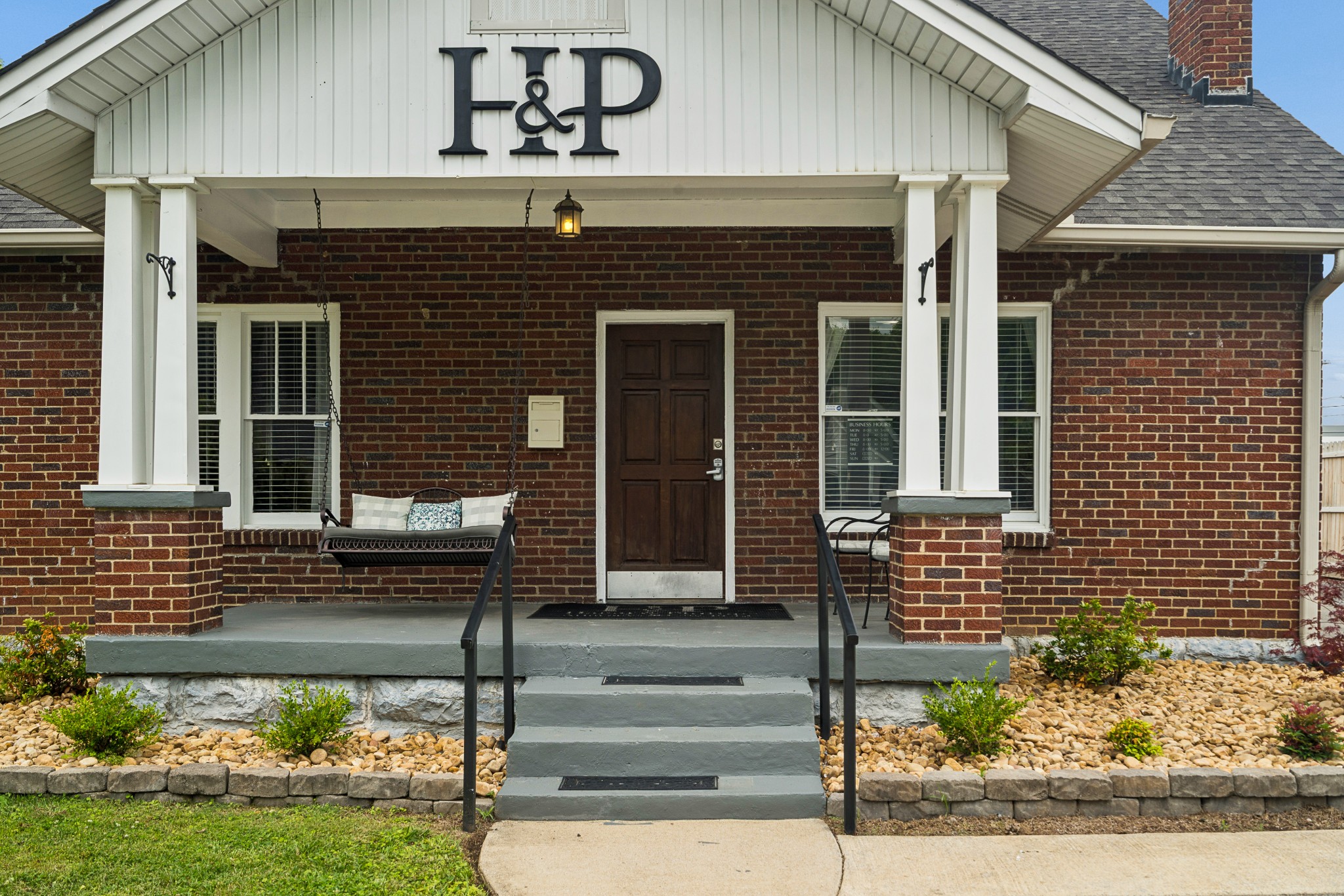 207 University Ave