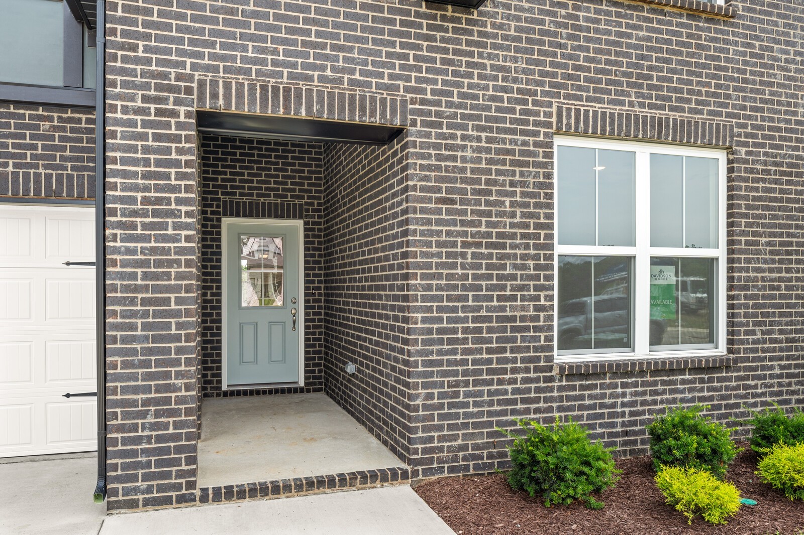405 Old Spring Ln