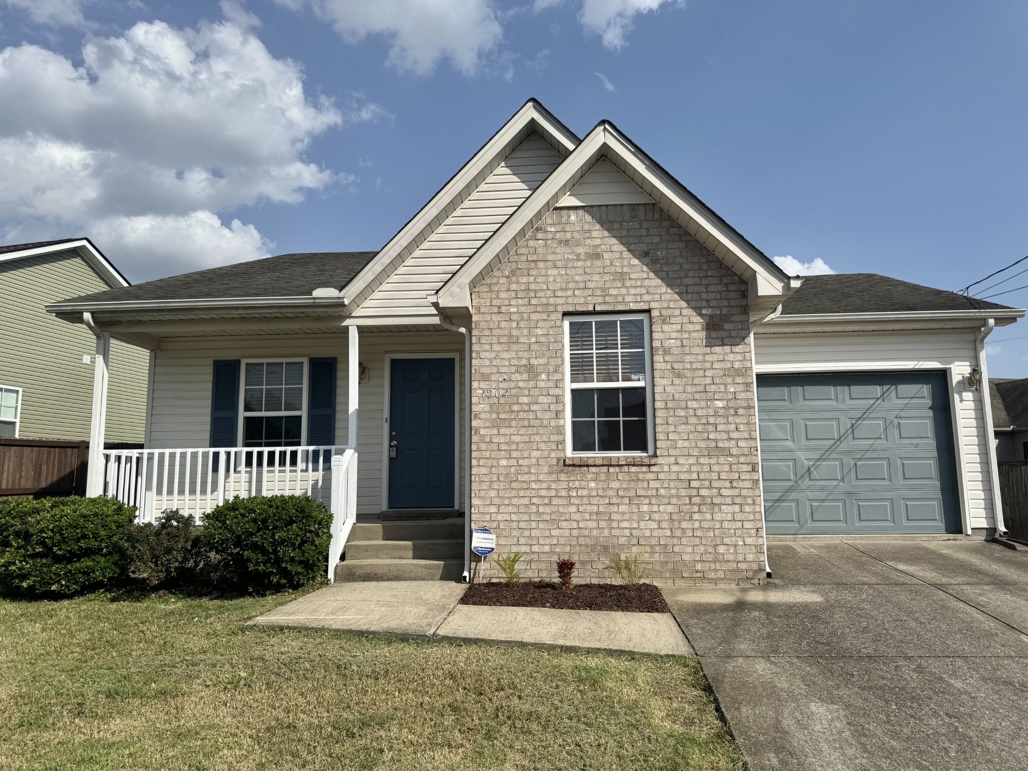 1204 Lakewalk Dr