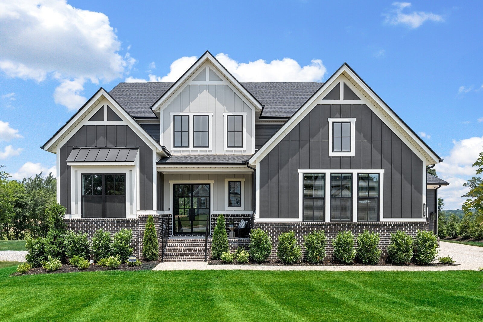 112 Cedarstone Dr
