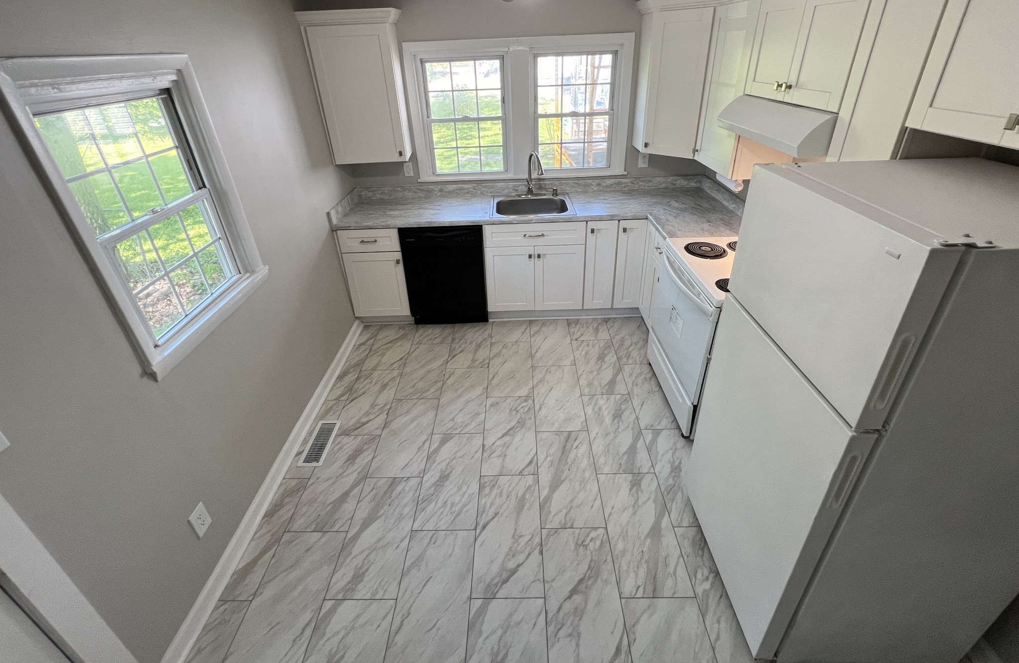 721 North Maple Street B