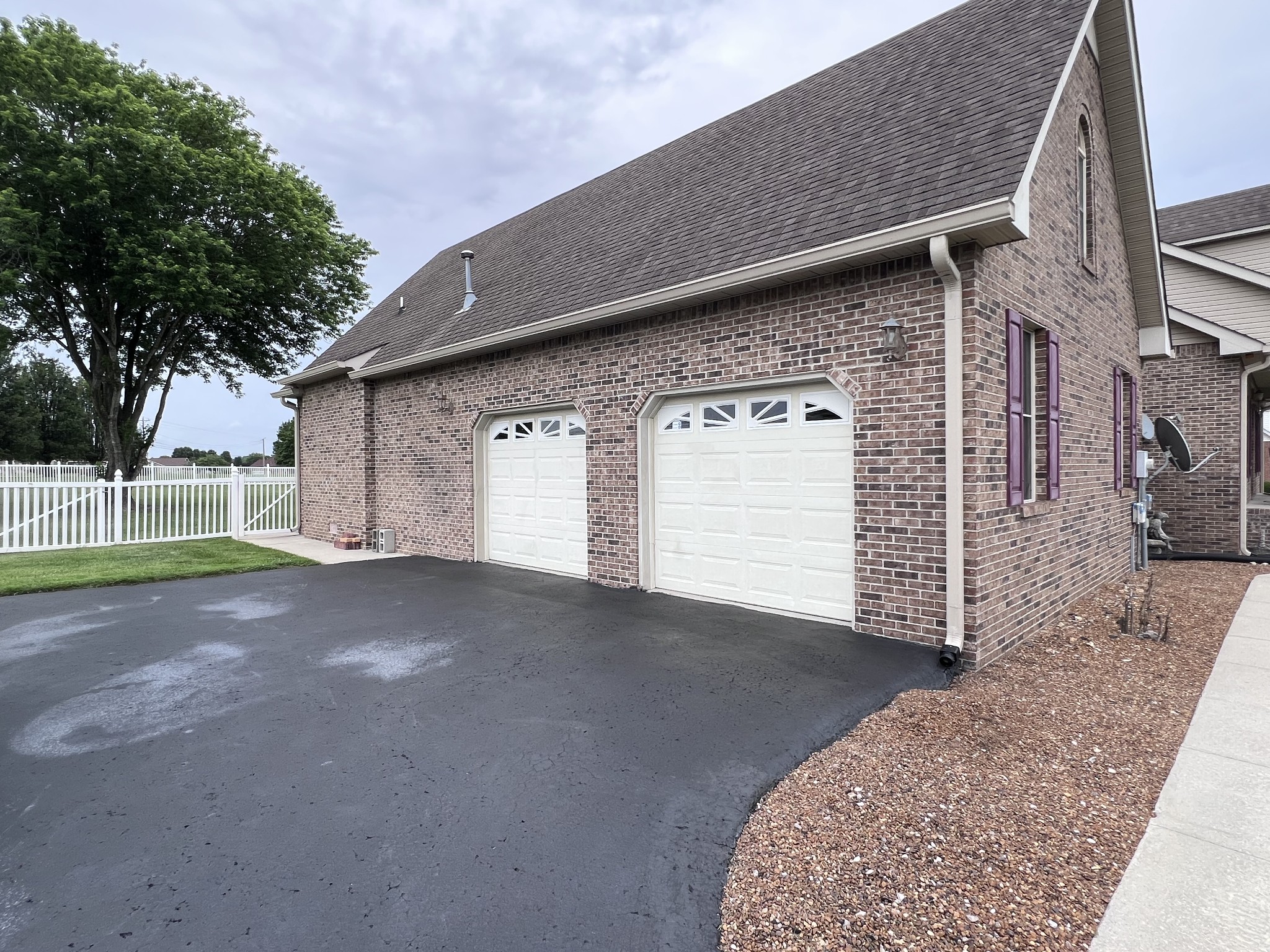 69 COURTNEA LN