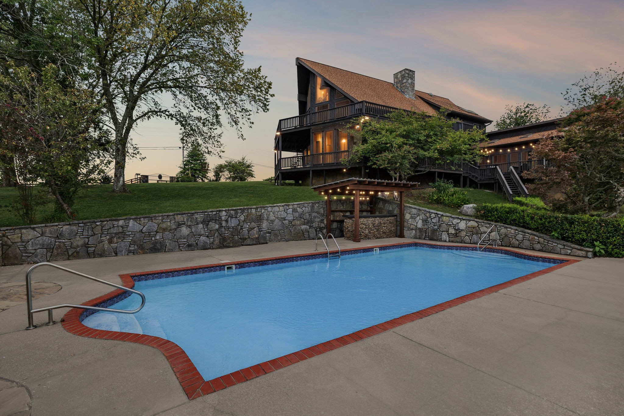 2870 Sanford Rd