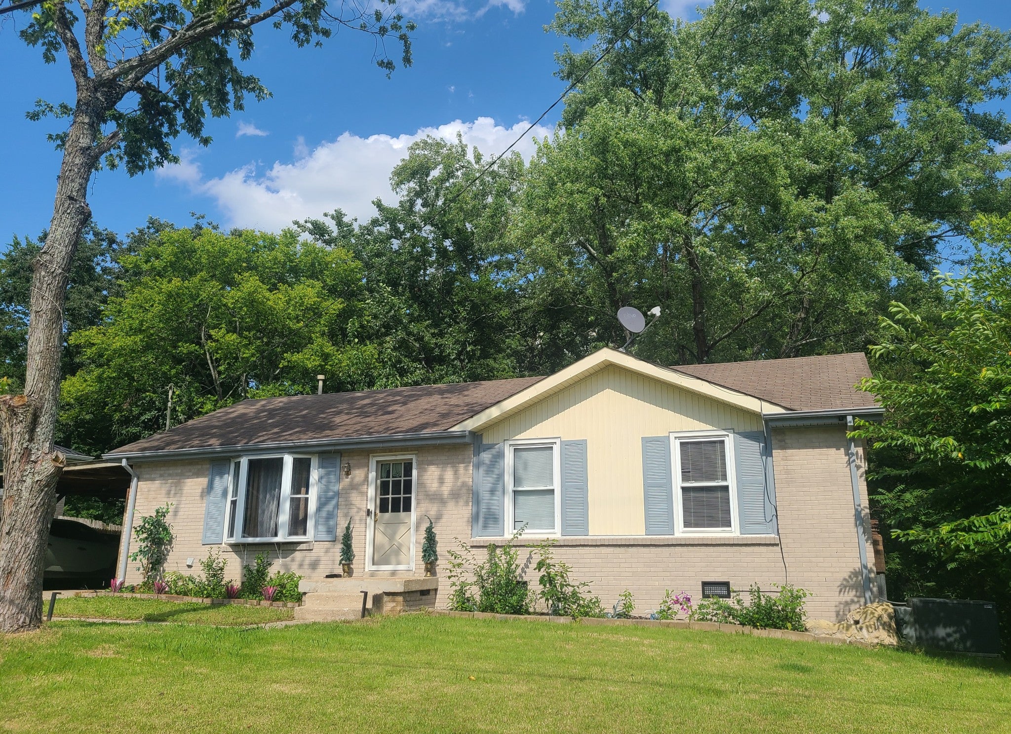 3-bed listing at 608 Hidden Hill Dr, Hermitage