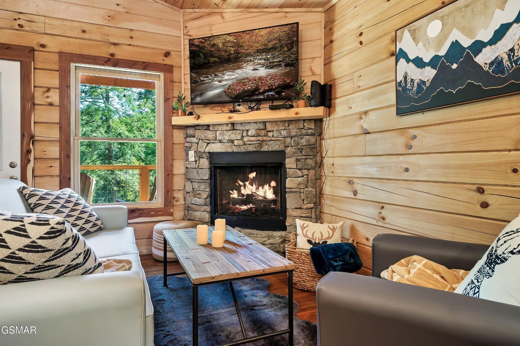 1633 Misty Hollow Way