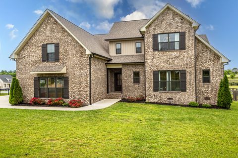 746 N Russell St Portland TN 37148