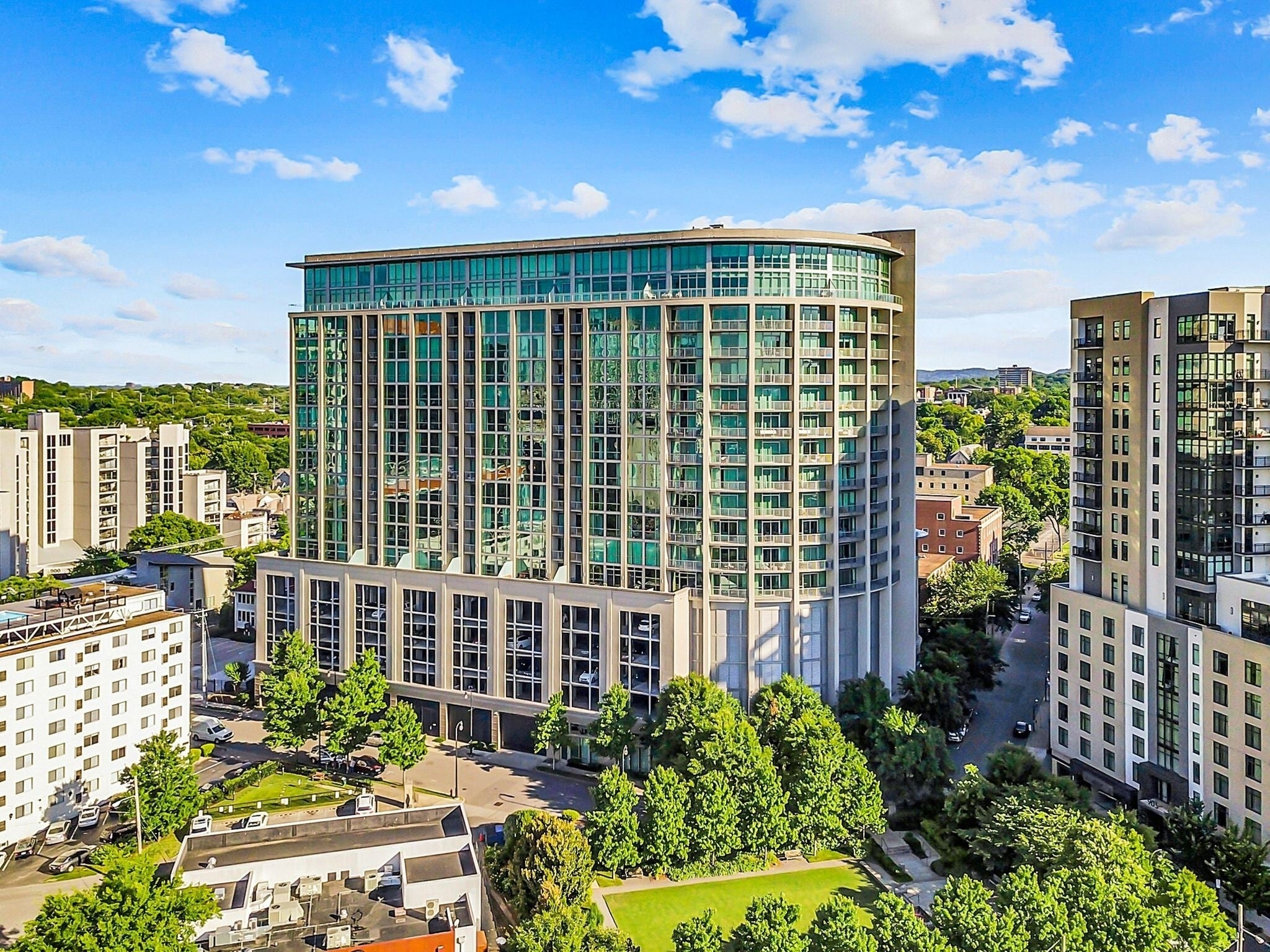 1-bed listing at 900 20th Ave S 1412, Nashville