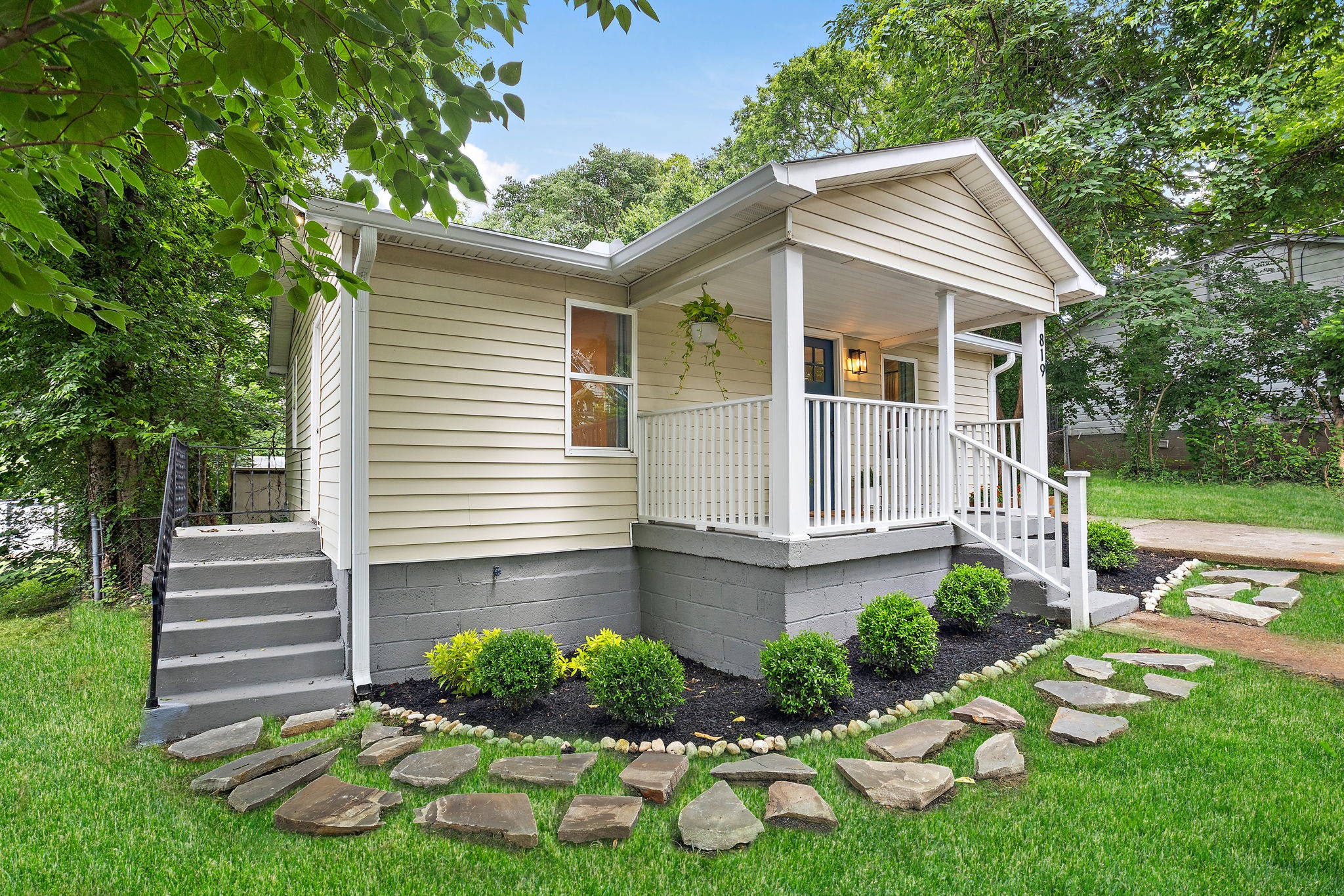 819 W Greenwood Ave