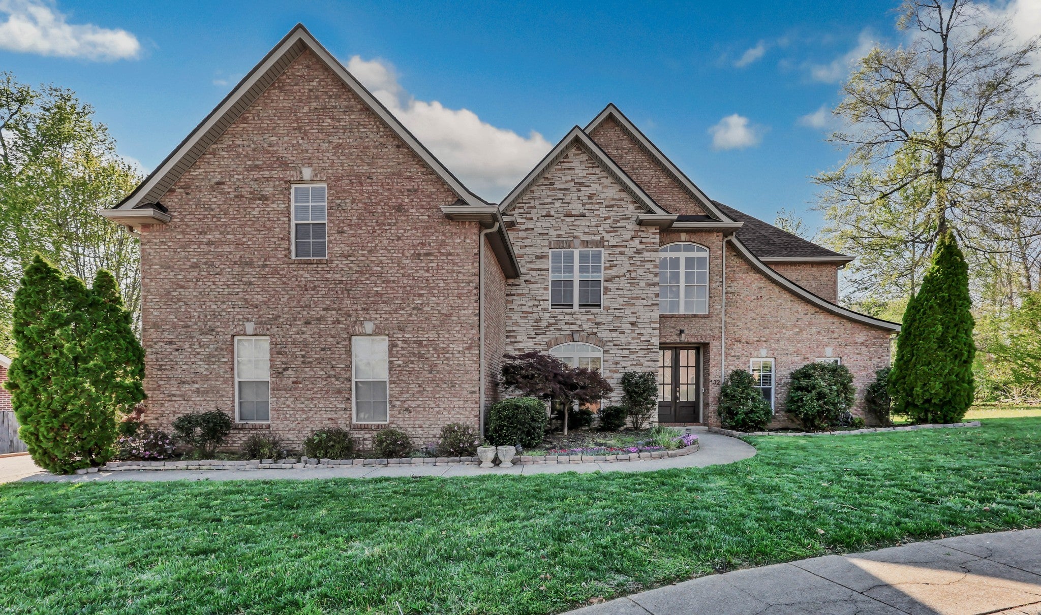 132 Lyme Dr