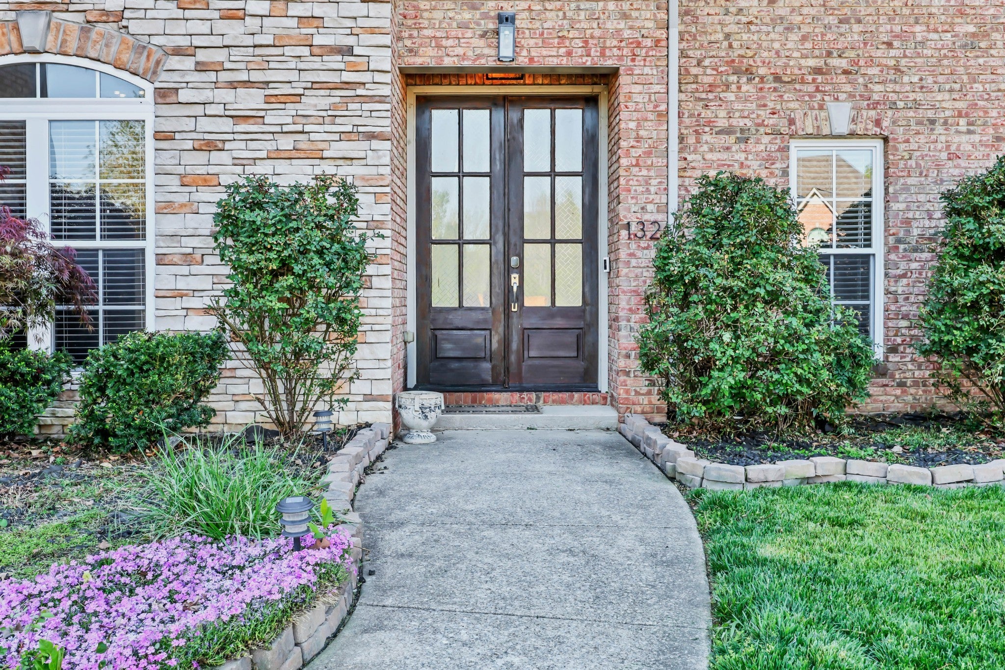 132 Lyme Dr