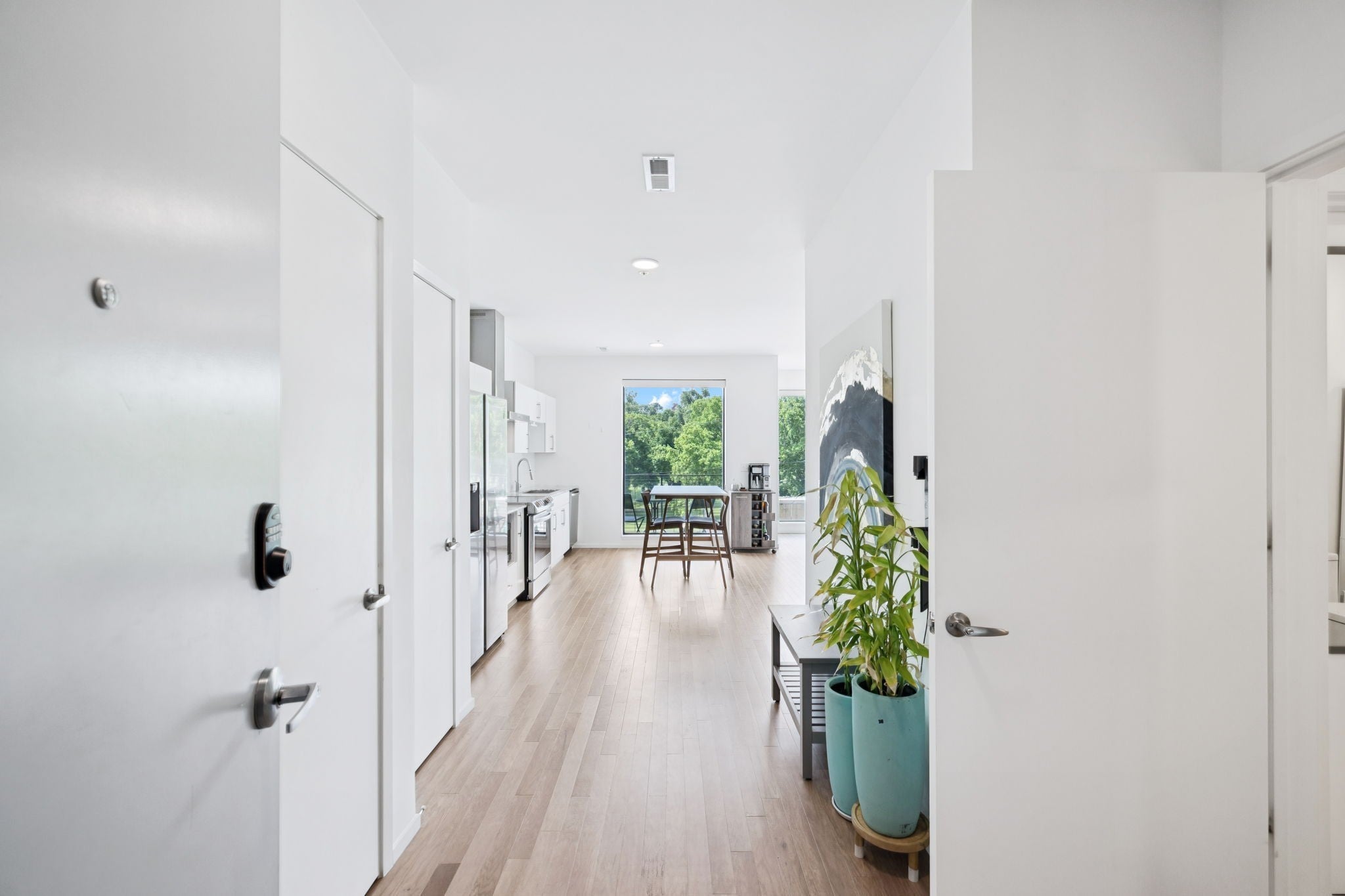 806 Olympic St 303