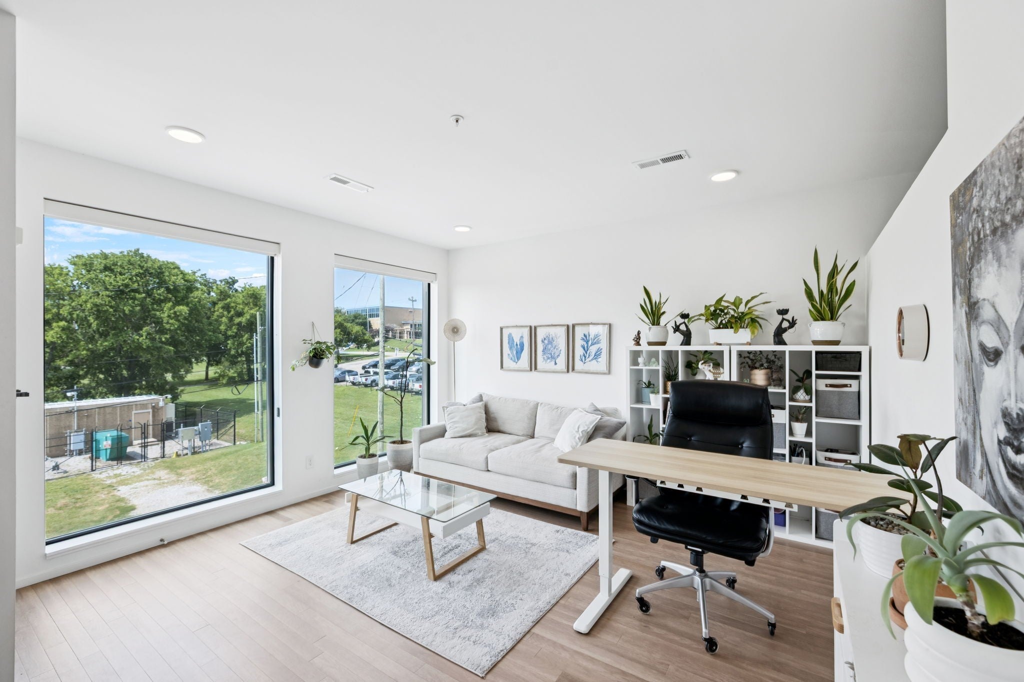 806 Olympic St 303
