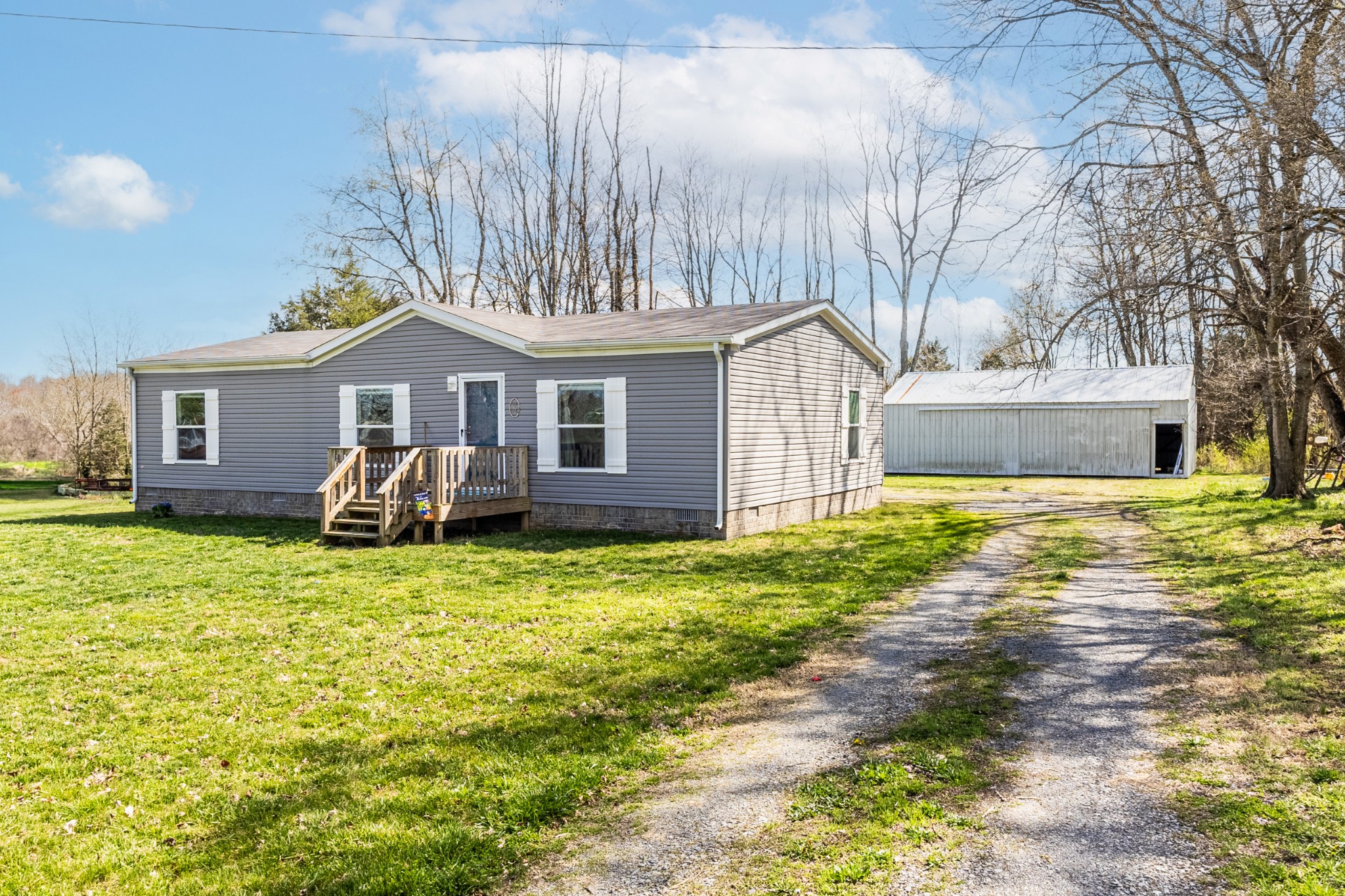 115 Skyline Dr