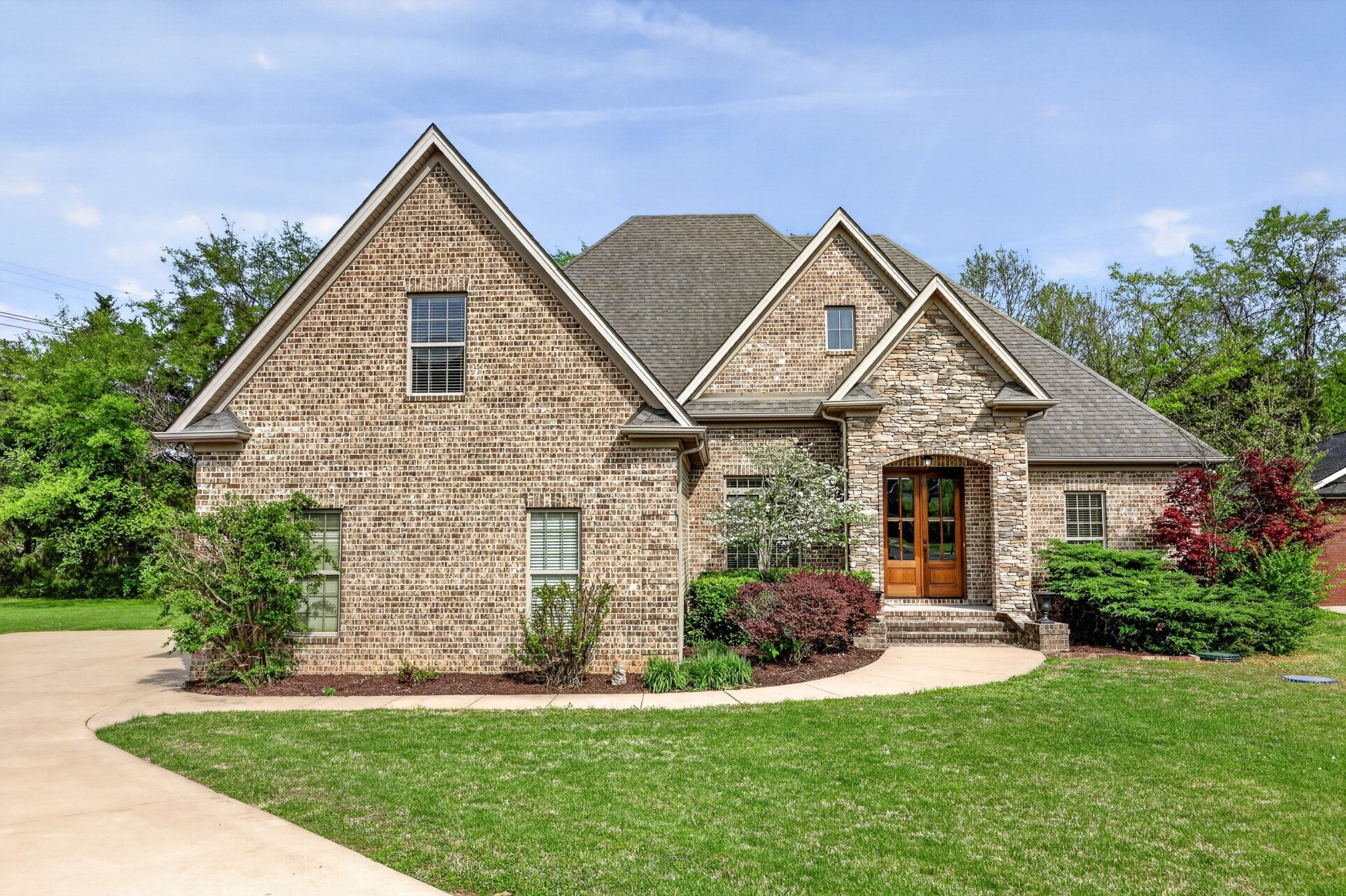 111 Peters Ct